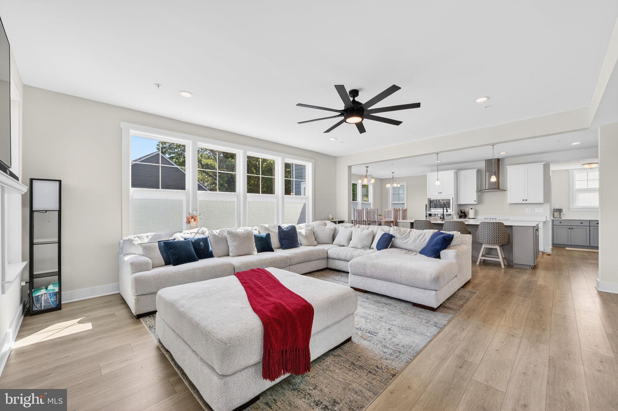 CHESAPEAKE CLUB - Residential