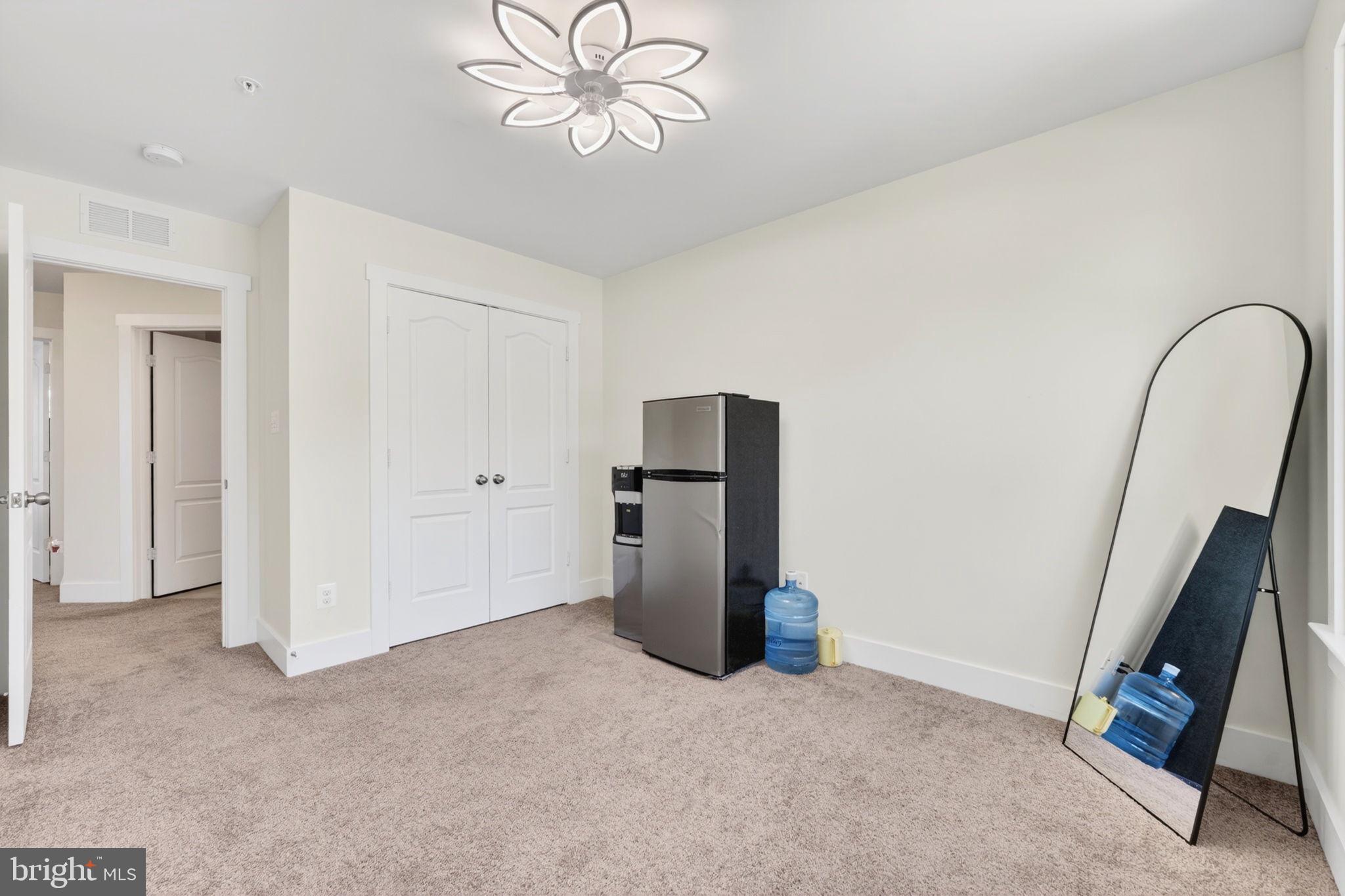 CHESAPEAKE CLUB - Residential