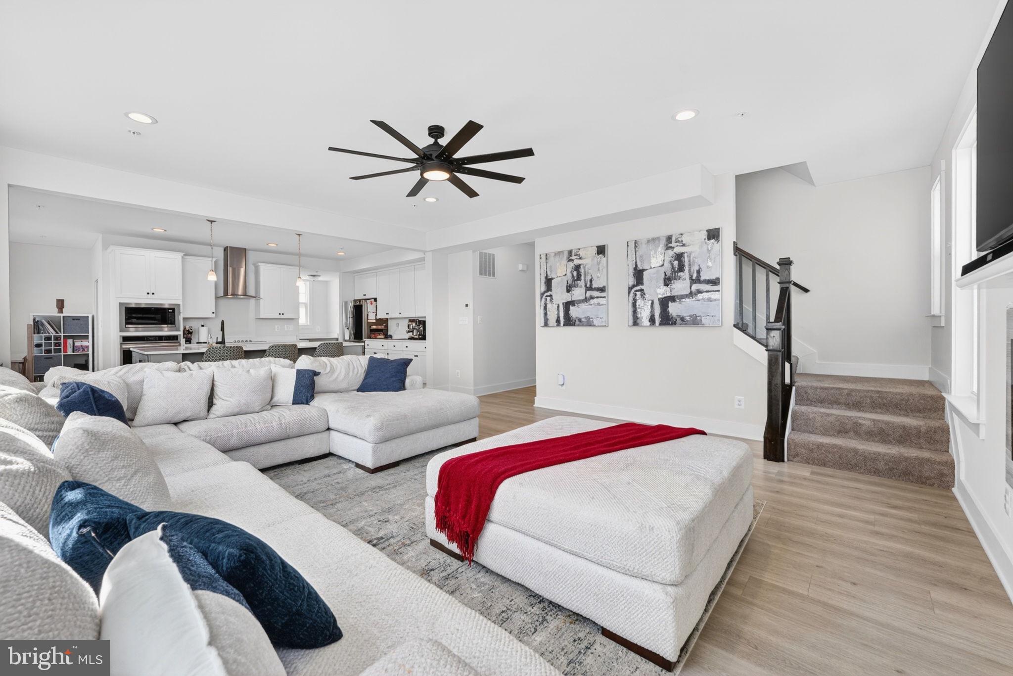 CHESAPEAKE CLUB - Residential
