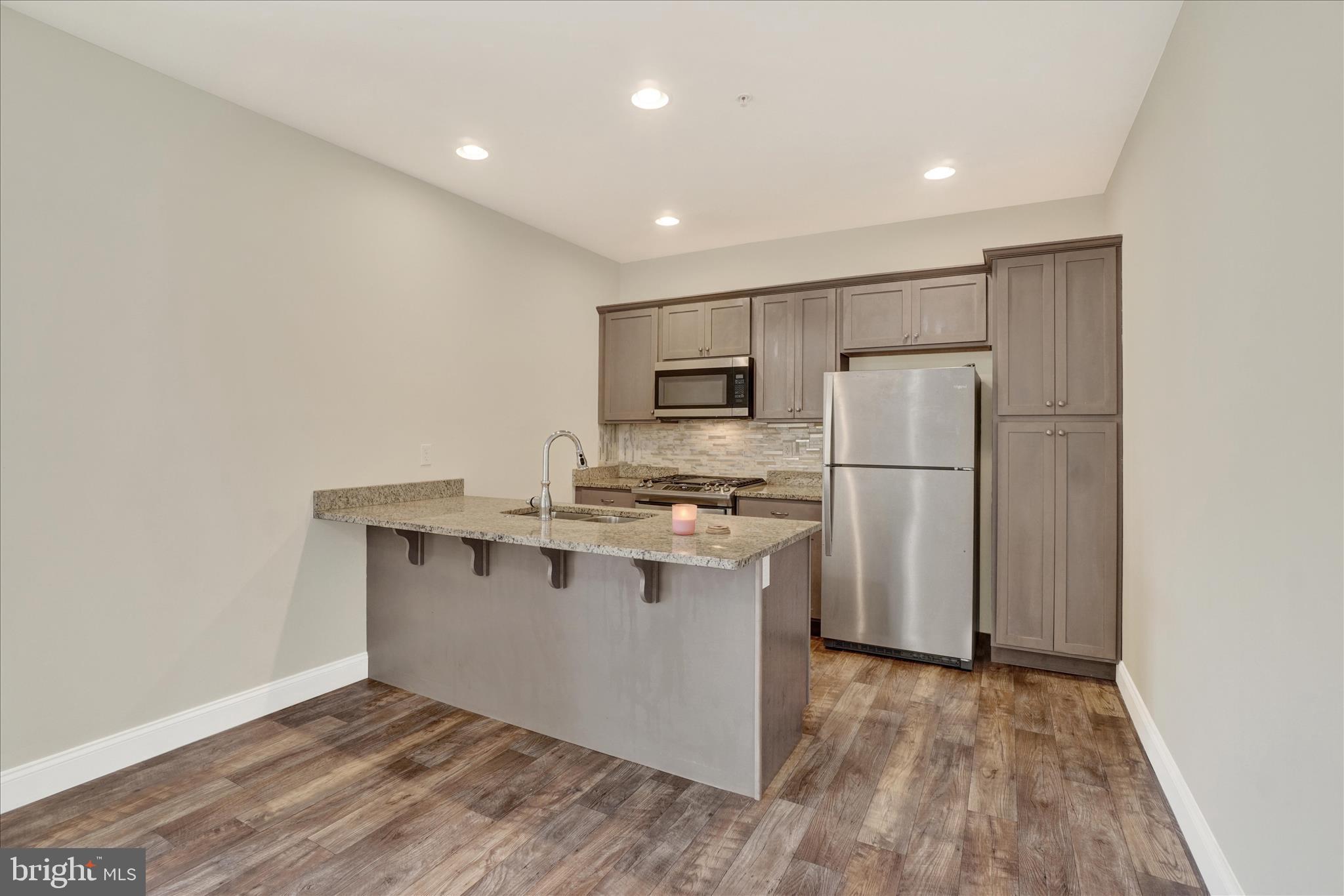 STONEYBROOK - Residential