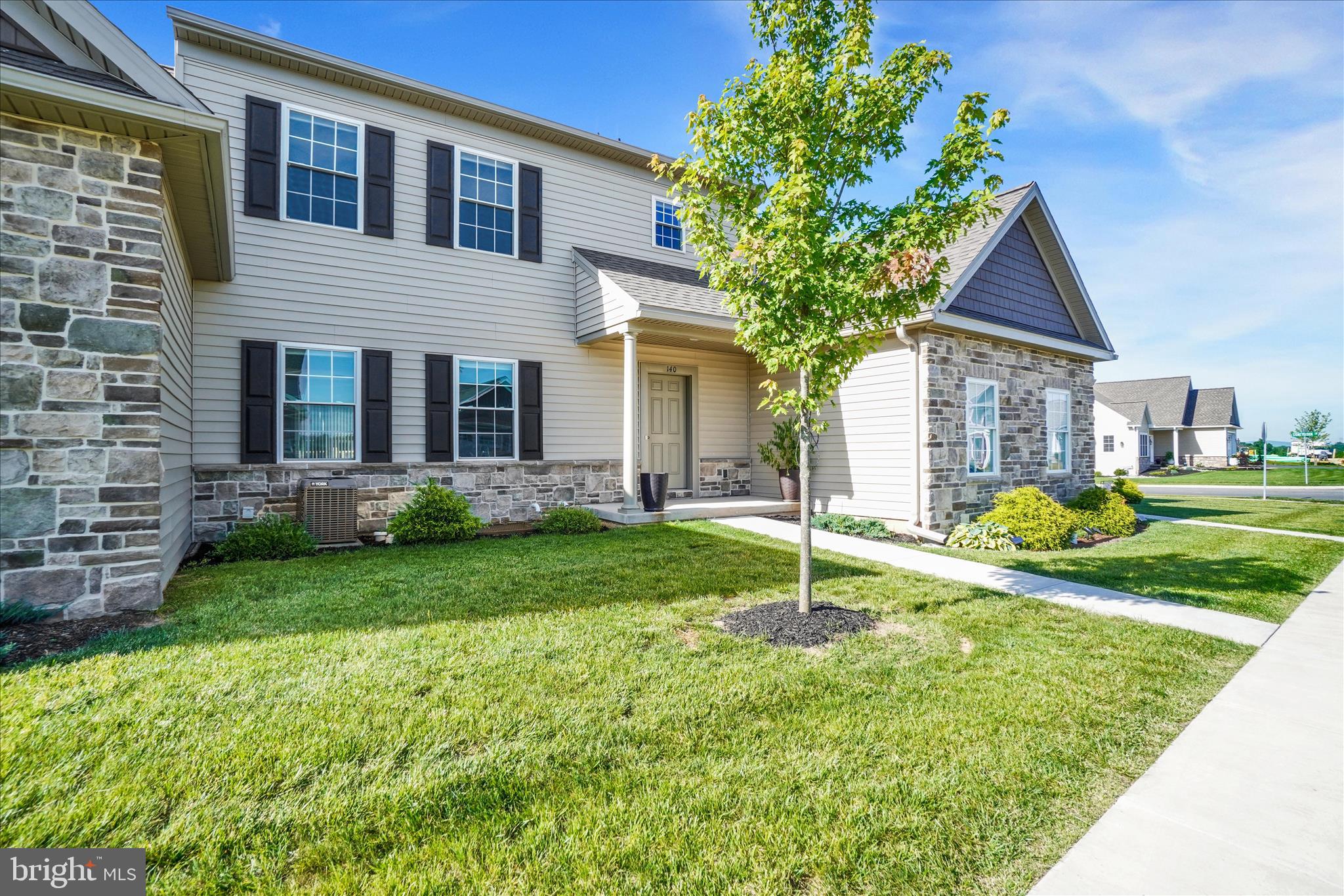 STONEYBROOK - Residential