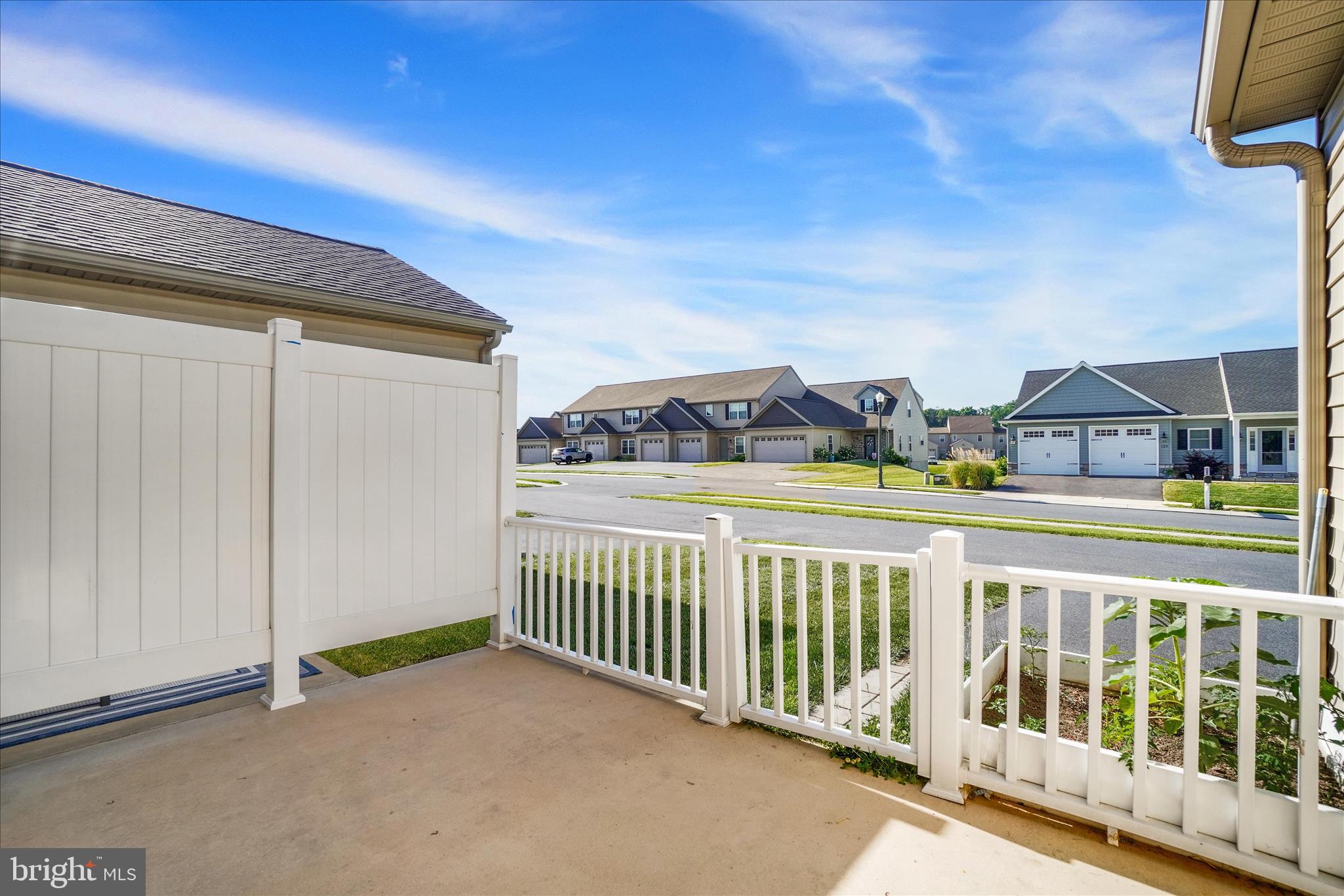STONEYBROOK - Residential