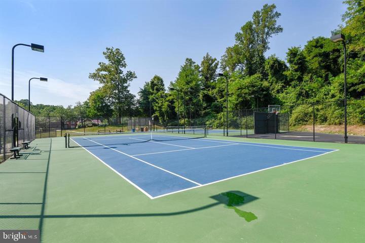 SOUTH RIVER COLONY - Residential