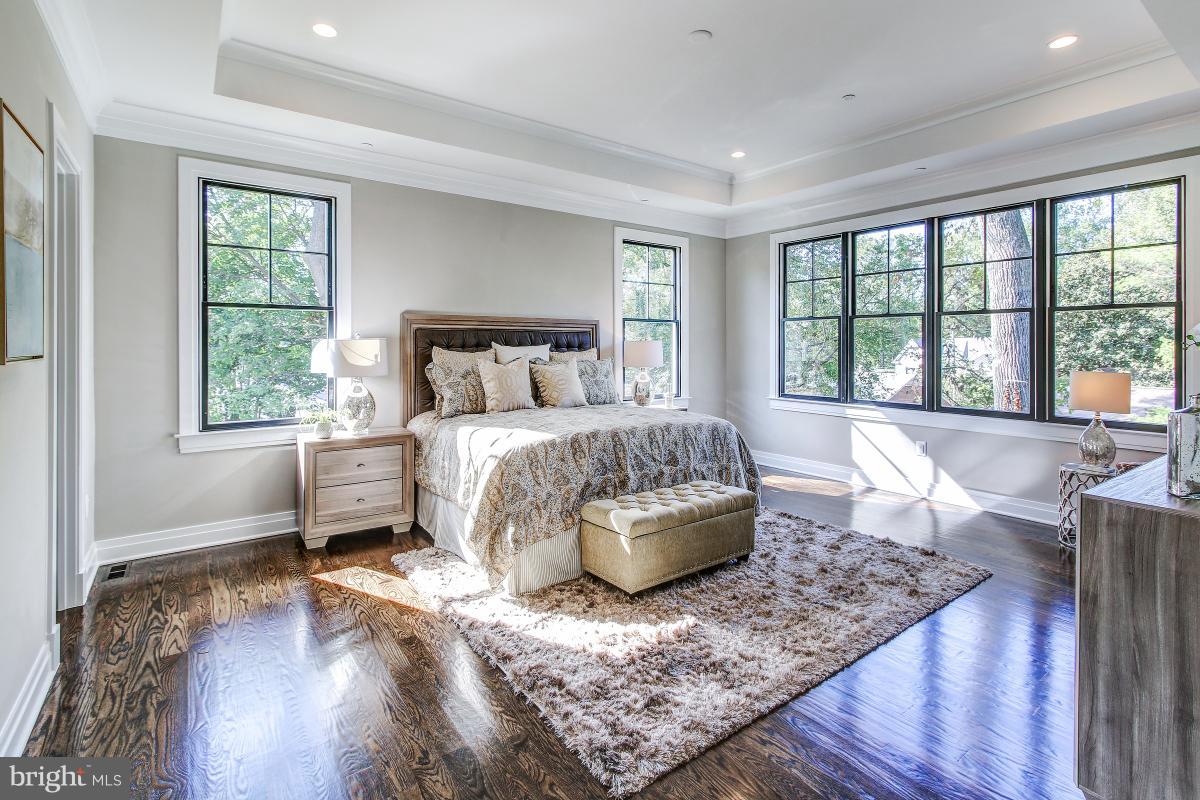 KENWOOD PARK - Residential