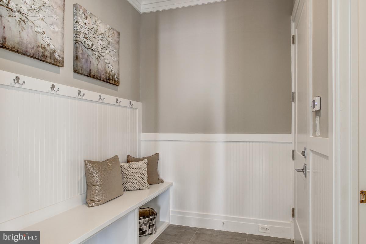 KENWOOD PARK - Residential