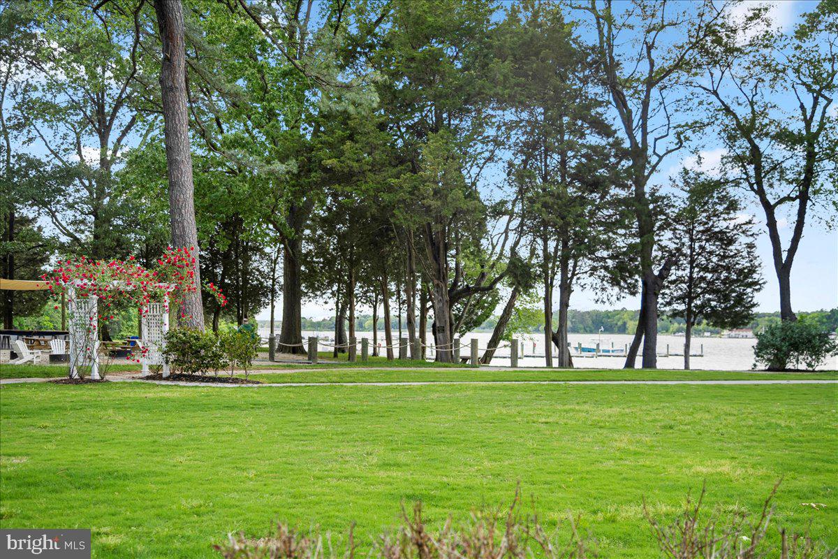 SWAN POINT - Residential