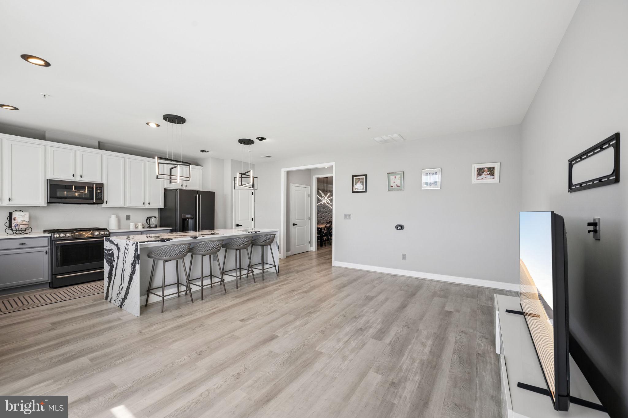 MAPLE LAWN - Residential