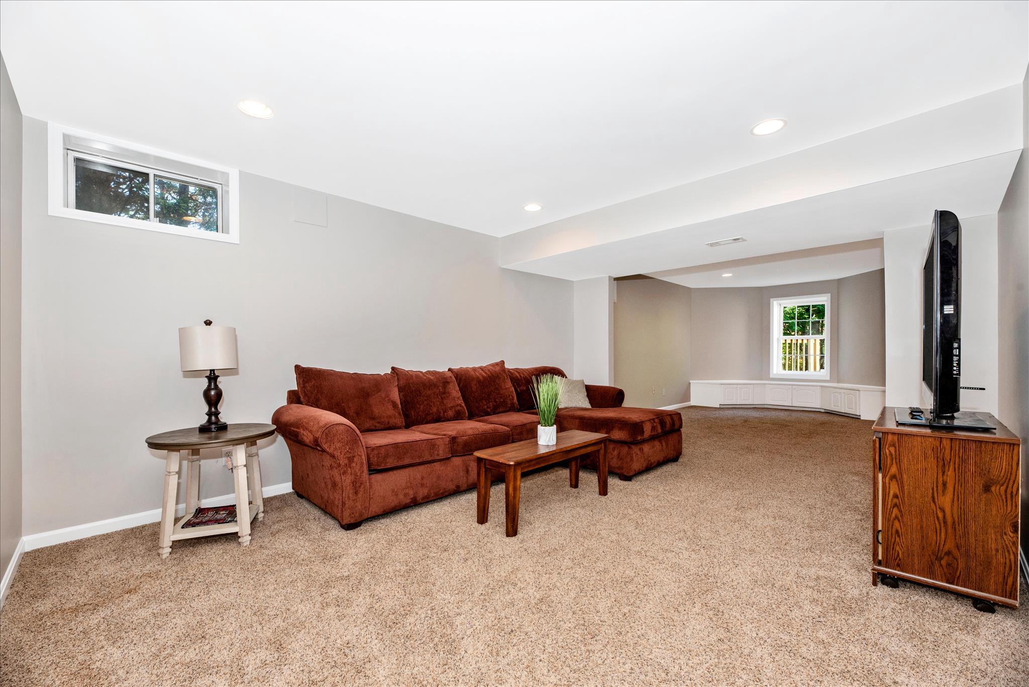 HOLBROOK HEIGHTS - Residential
