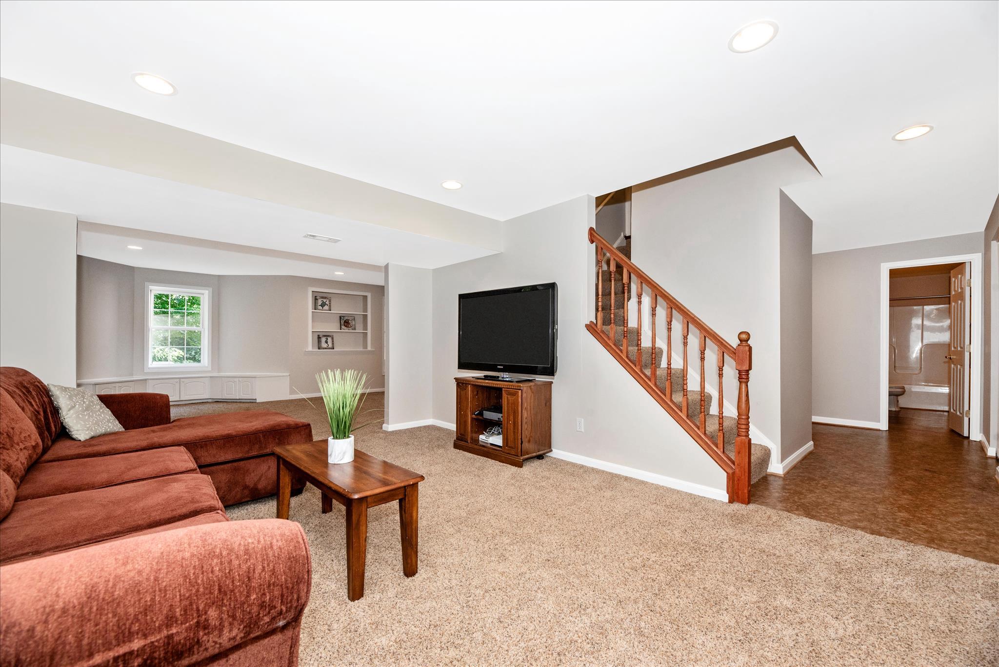 HOLBROOK HEIGHTS - Residential