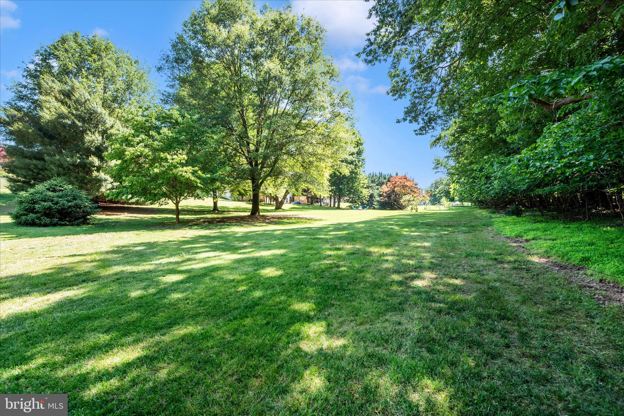 HOLBROOK HEIGHTS - Residential