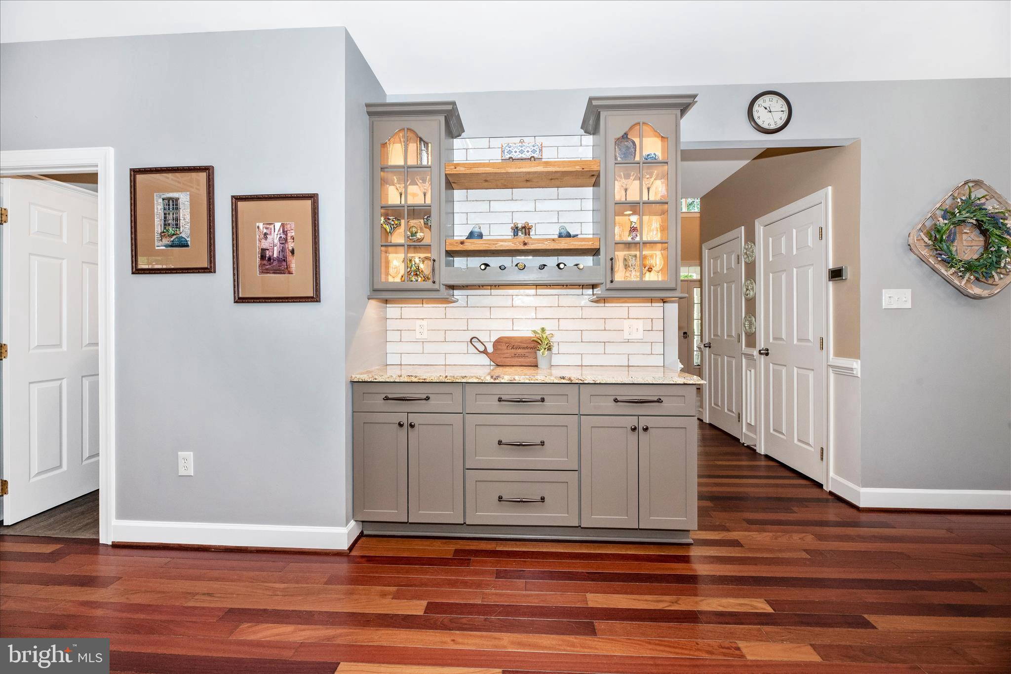 HOLBROOK HEIGHTS - Residential