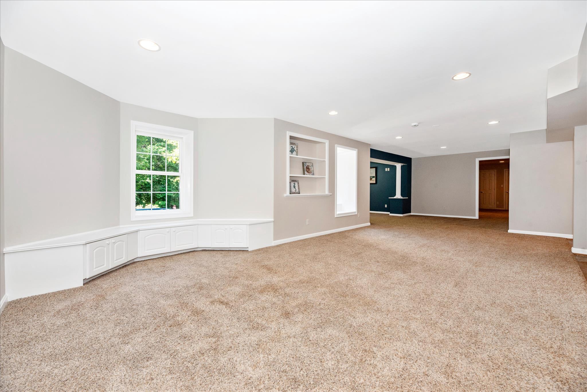 HOLBROOK HEIGHTS - Residential