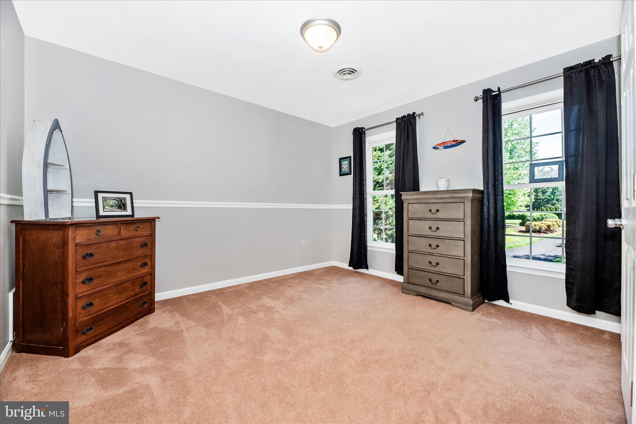 HOLBROOK HEIGHTS - Residential