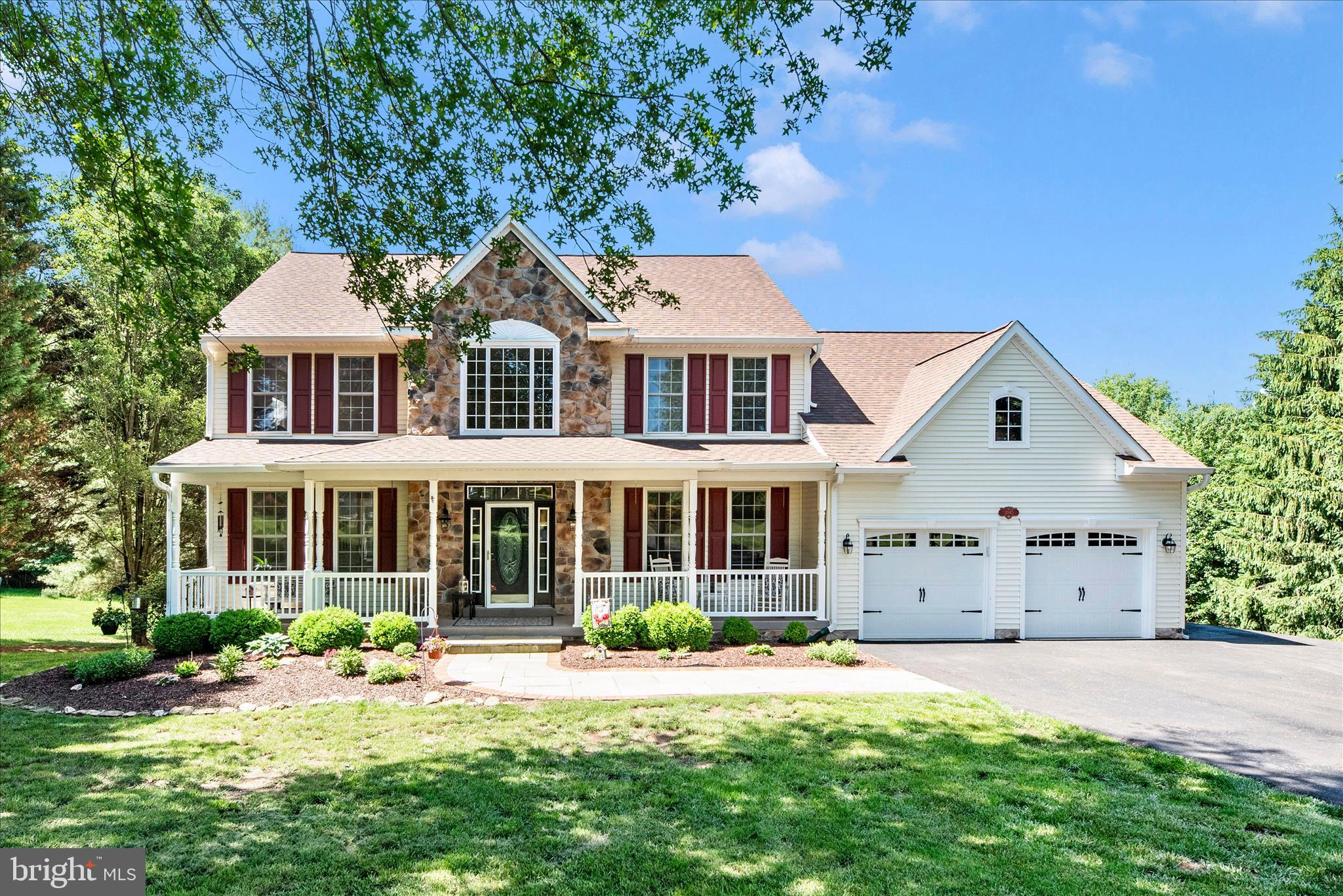HOLBROOK HEIGHTS - Residential
