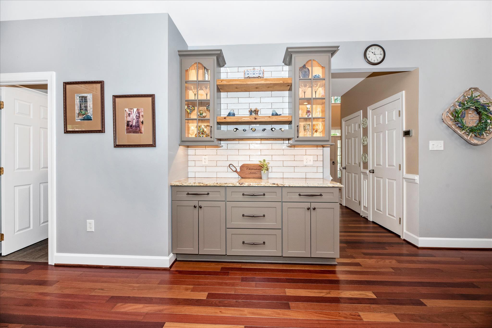 HOLBROOK HEIGHTS - Residential