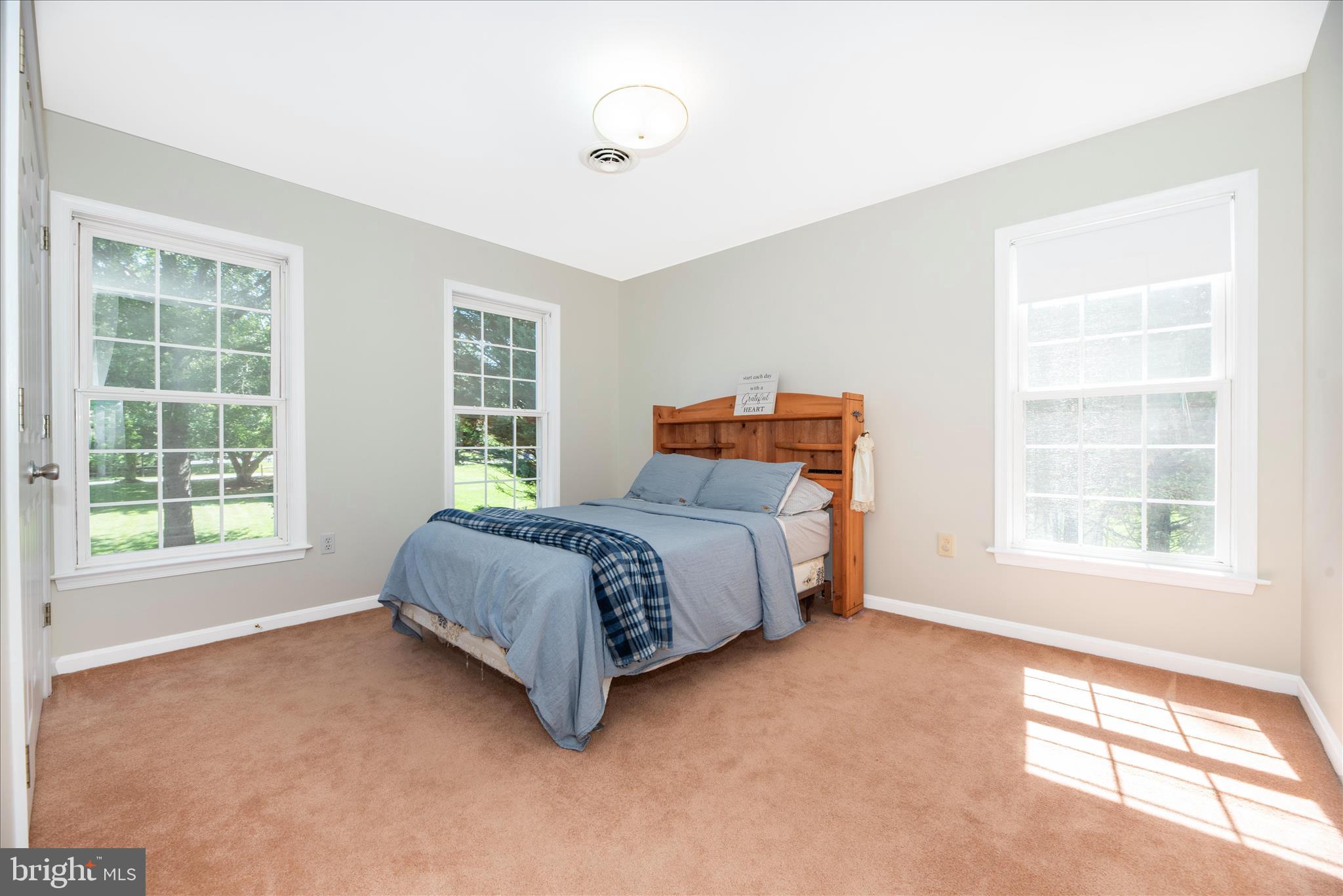 HOLBROOK HEIGHTS - Residential