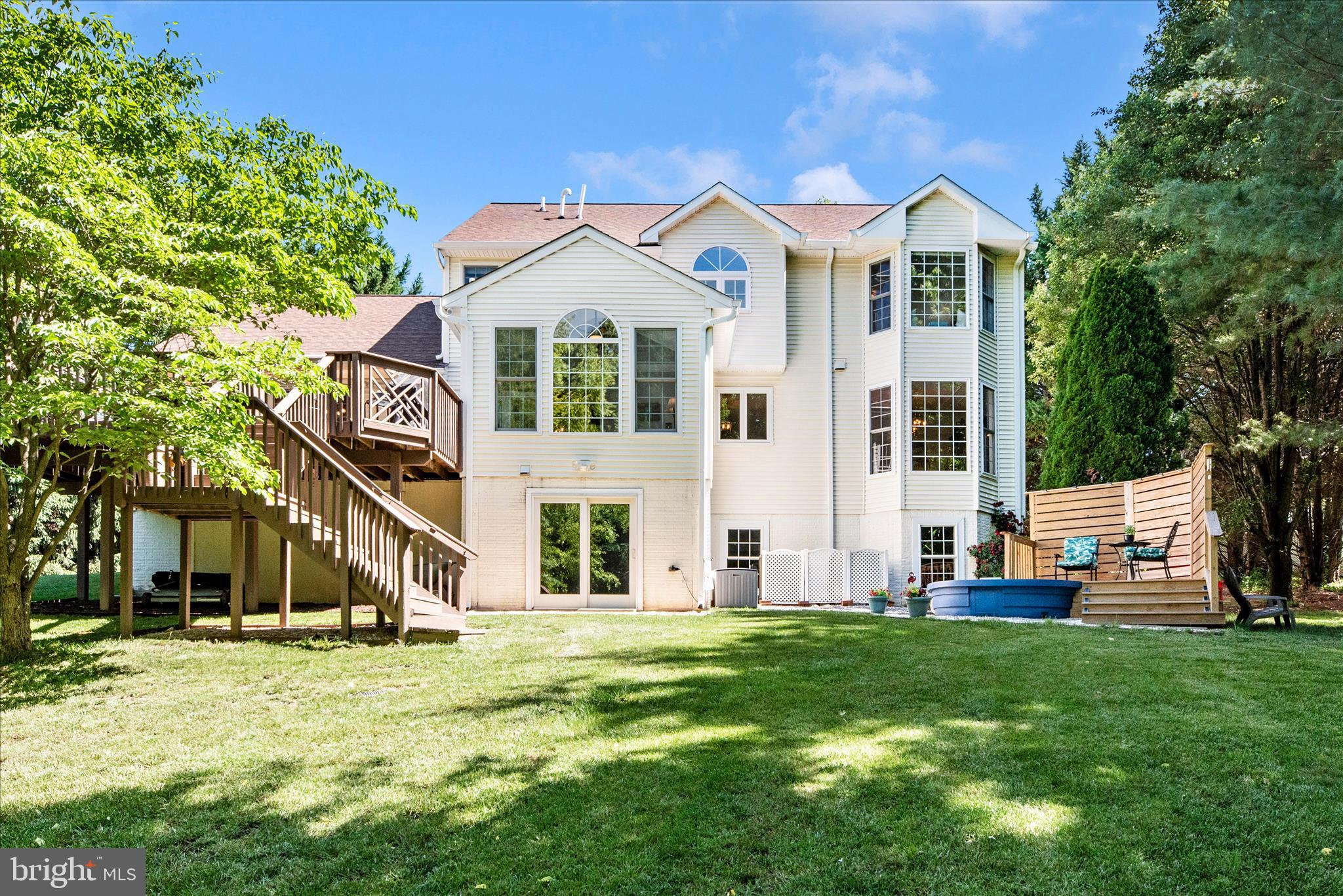 HOLBROOK HEIGHTS - Residential