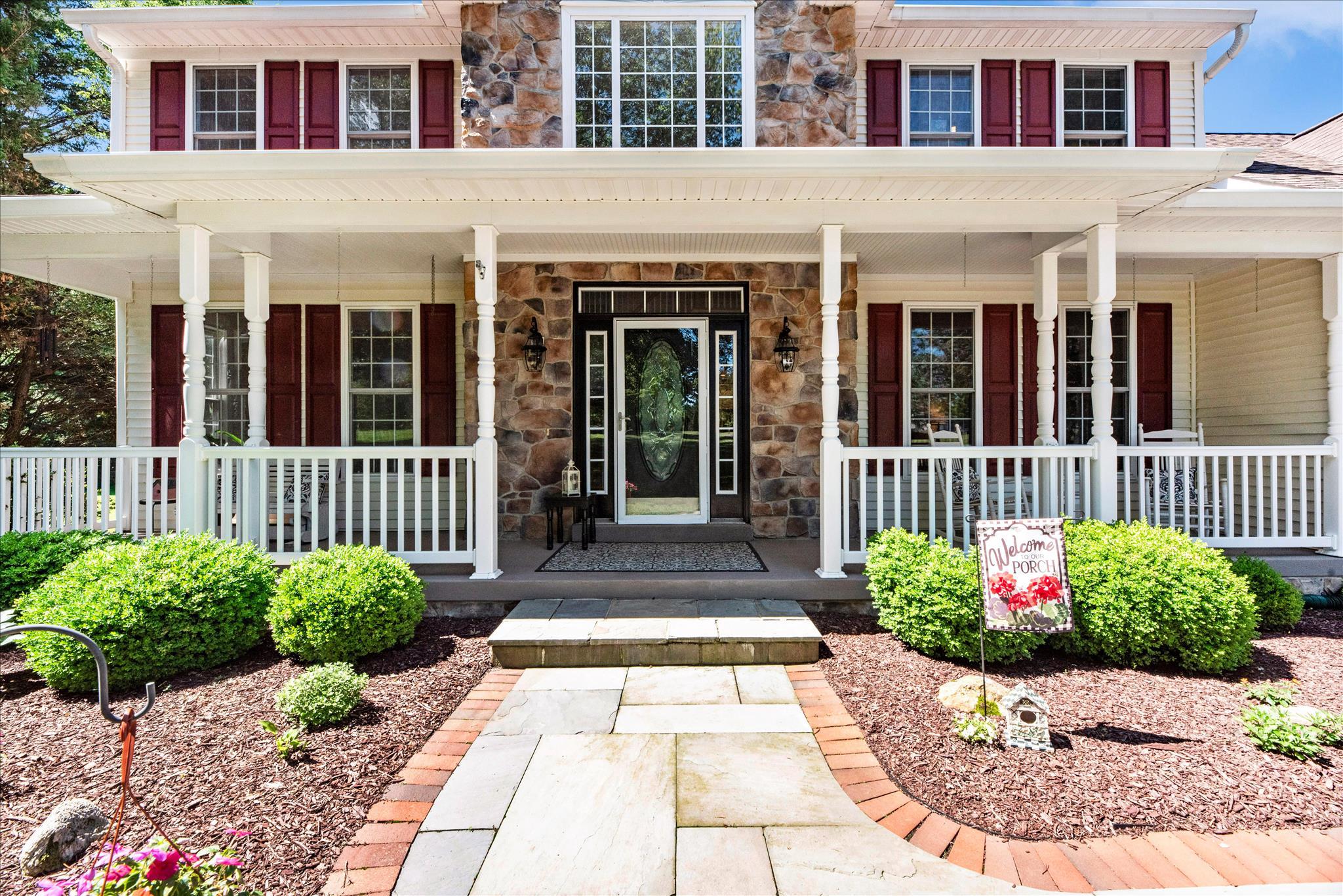 HOLBROOK HEIGHTS - Residential