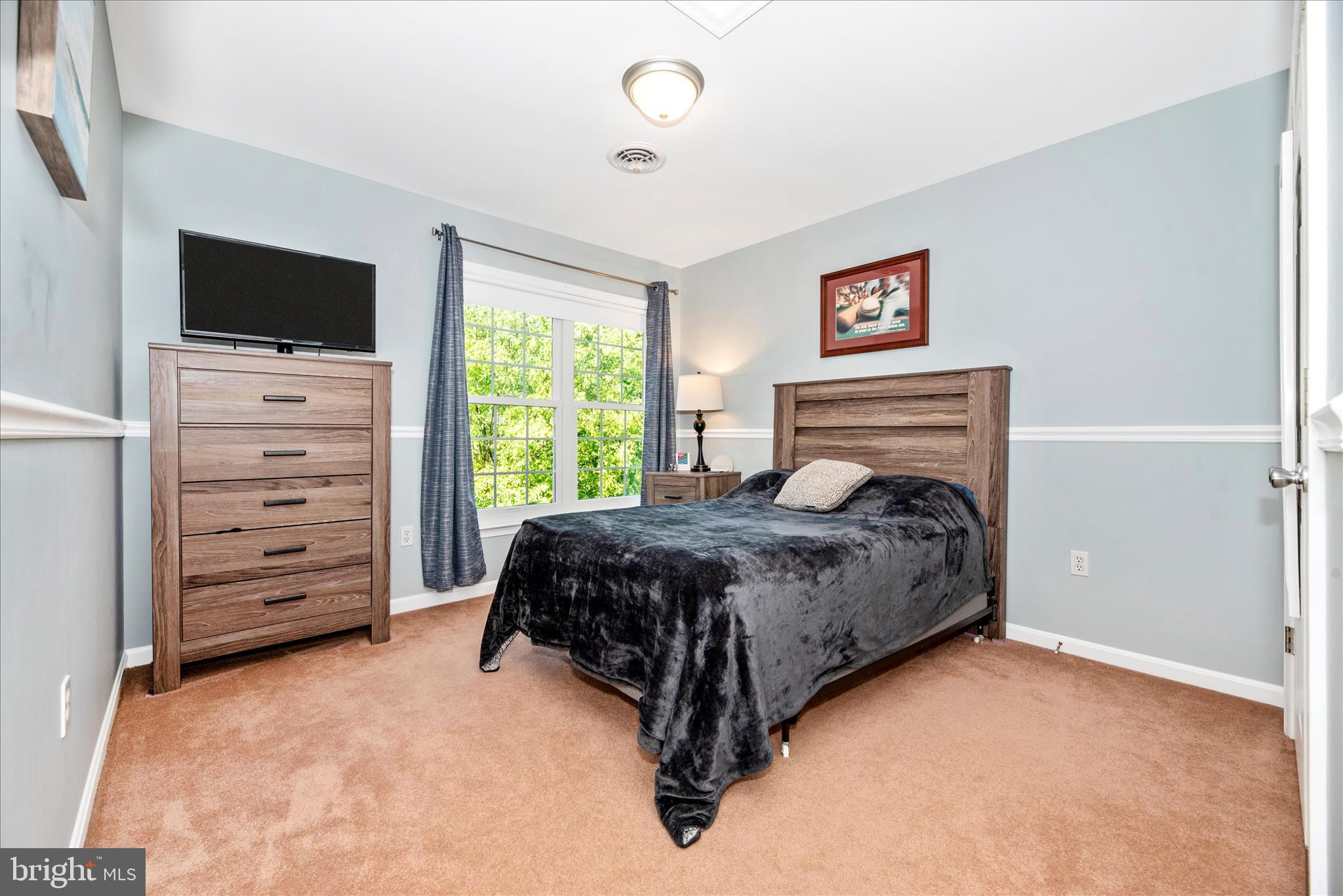 HOLBROOK HEIGHTS - Residential