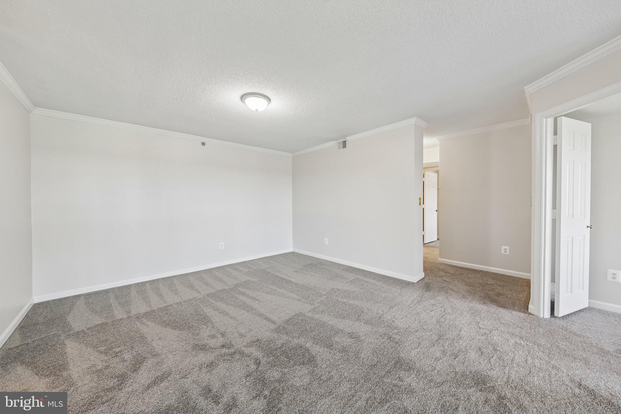 LEISURE WORLD - Residential