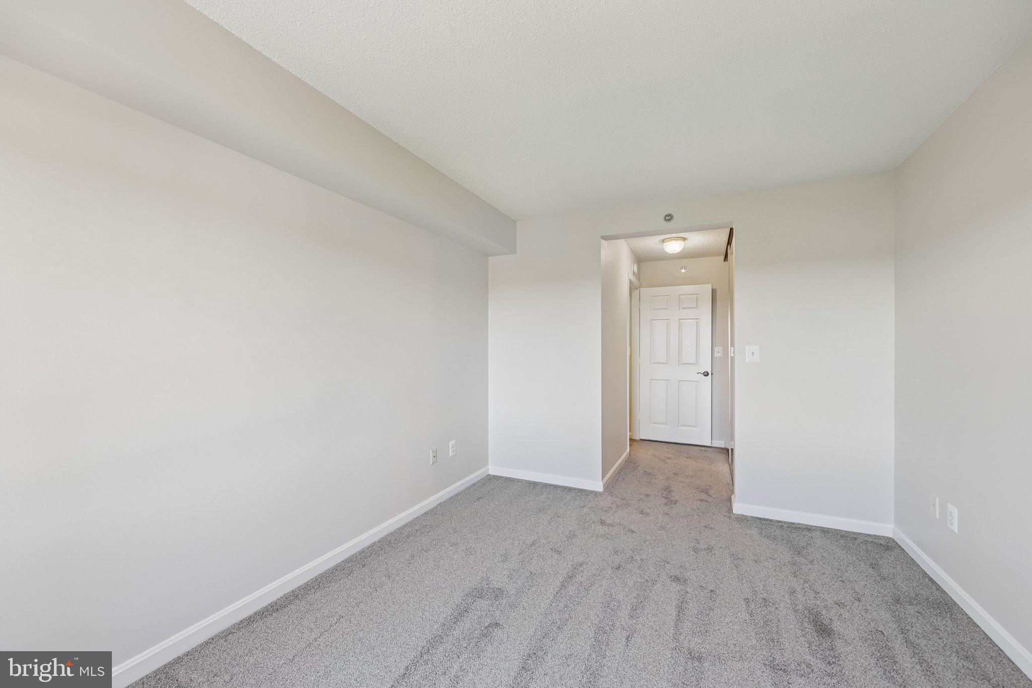 LEISURE WORLD - Residential