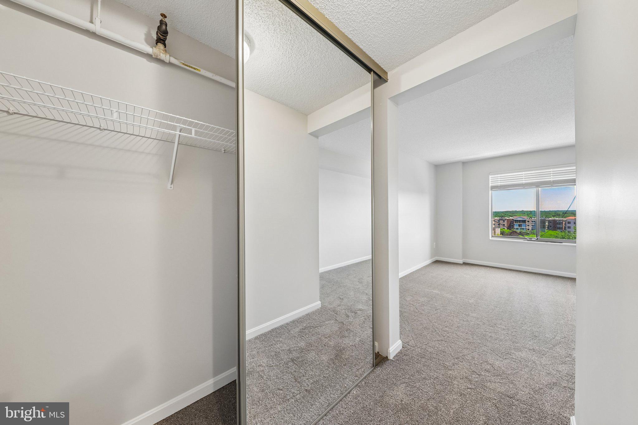 LEISURE WORLD - Residential