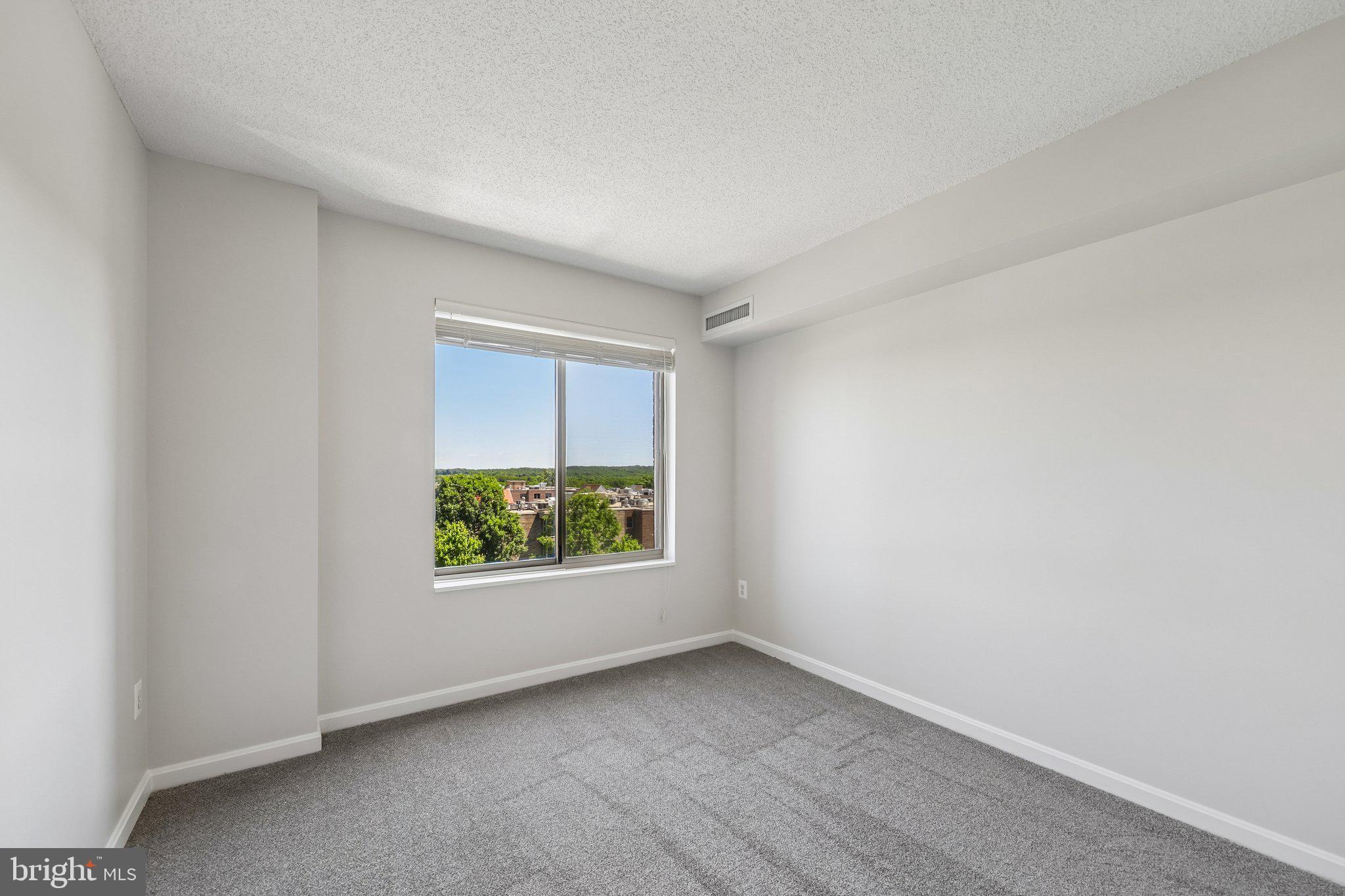 LEISURE WORLD - Residential