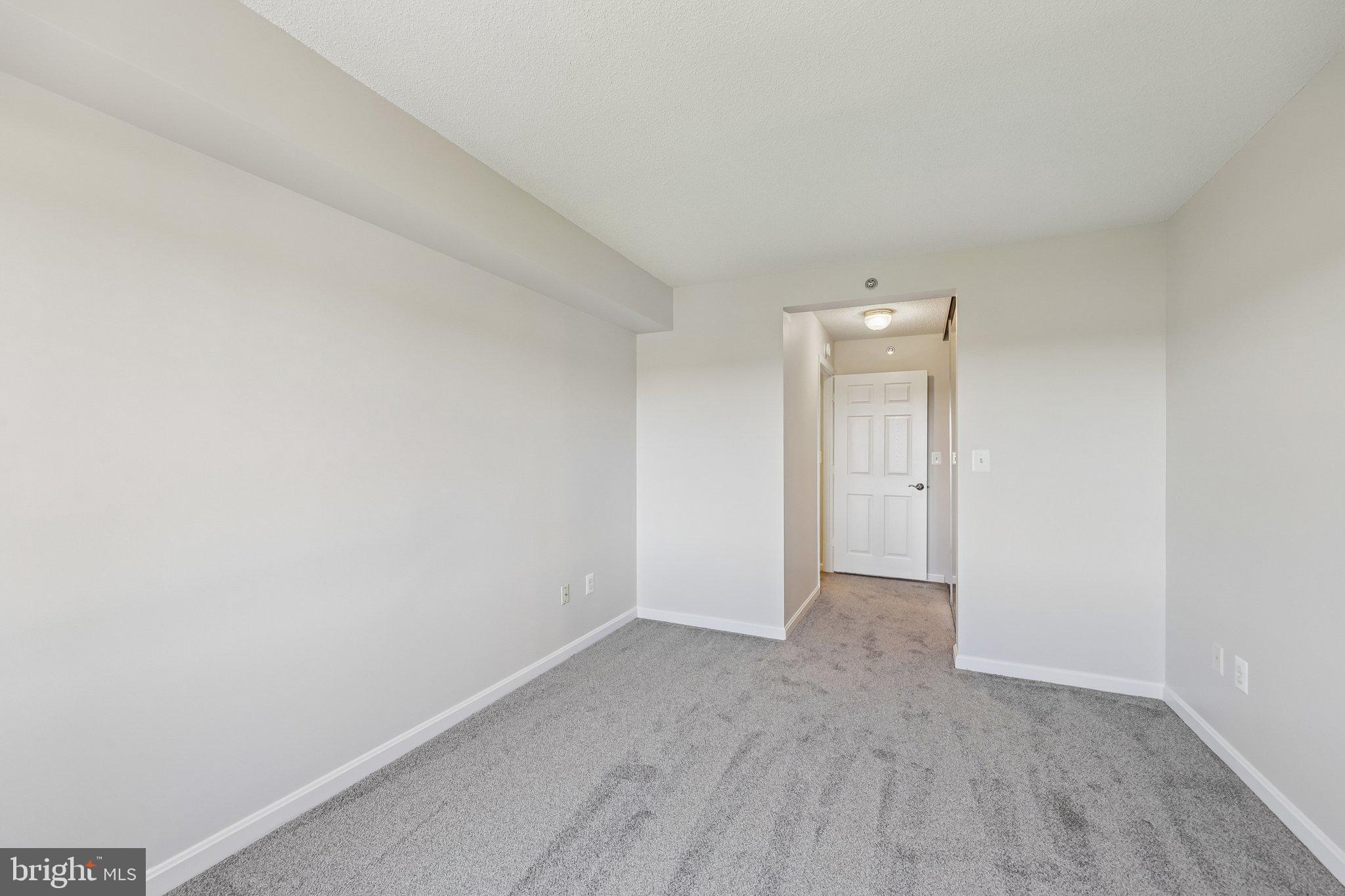 LEISURE WORLD - Residential