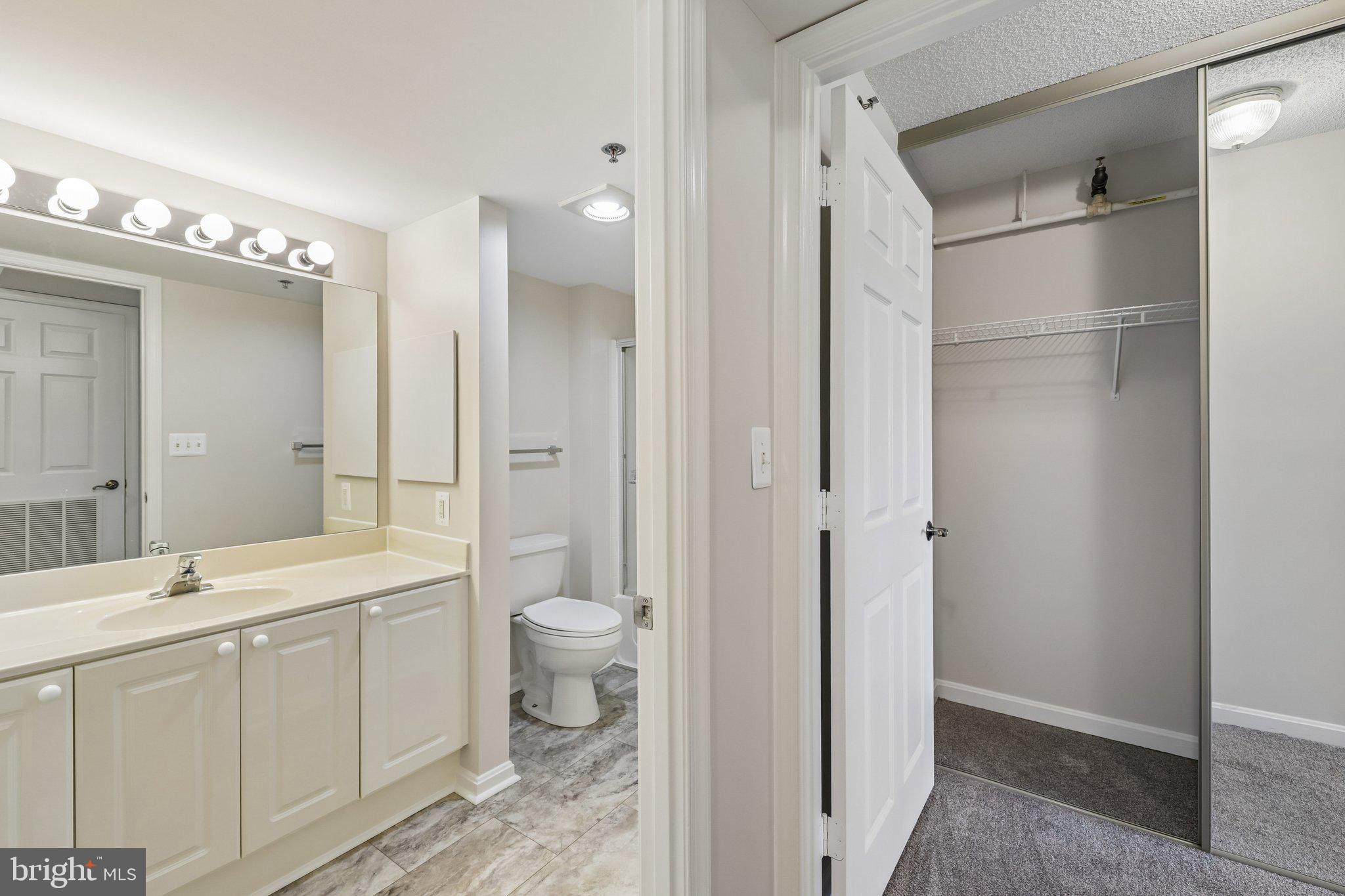 LEISURE WORLD - Residential