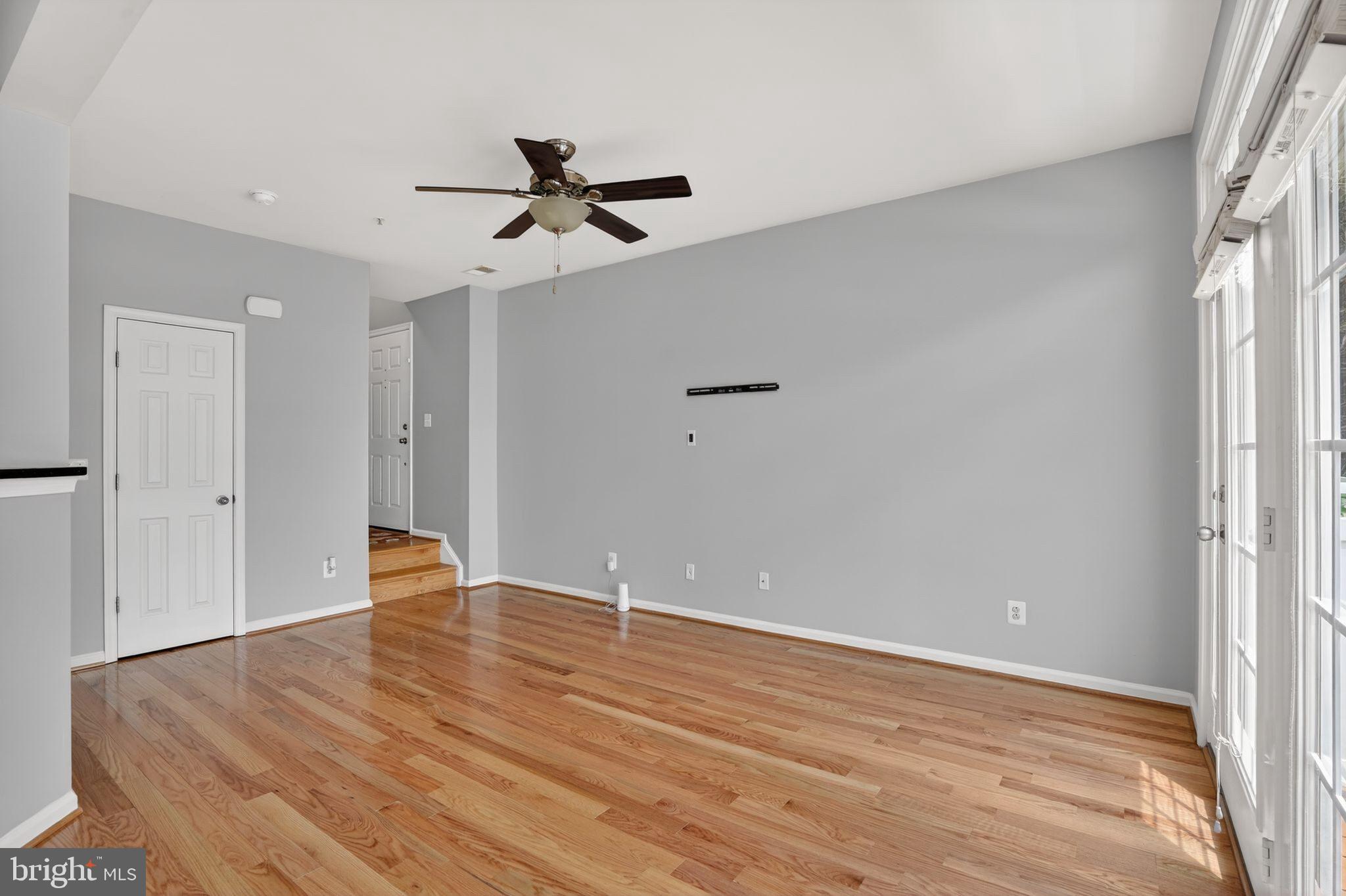 CASCADES PLACE CONDOMINIUM - Residential