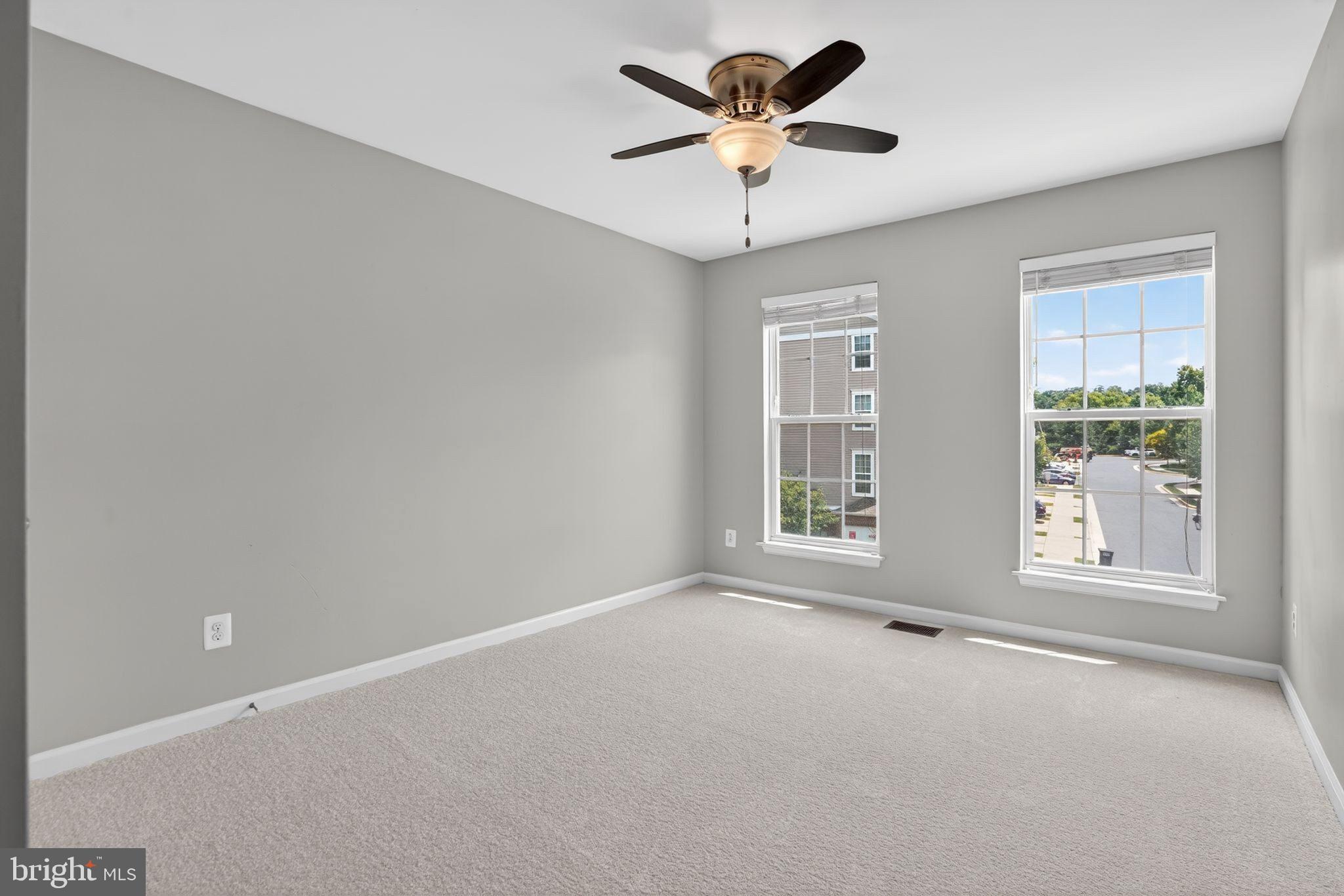 CASCADES PLACE CONDOMINIUM - Residential