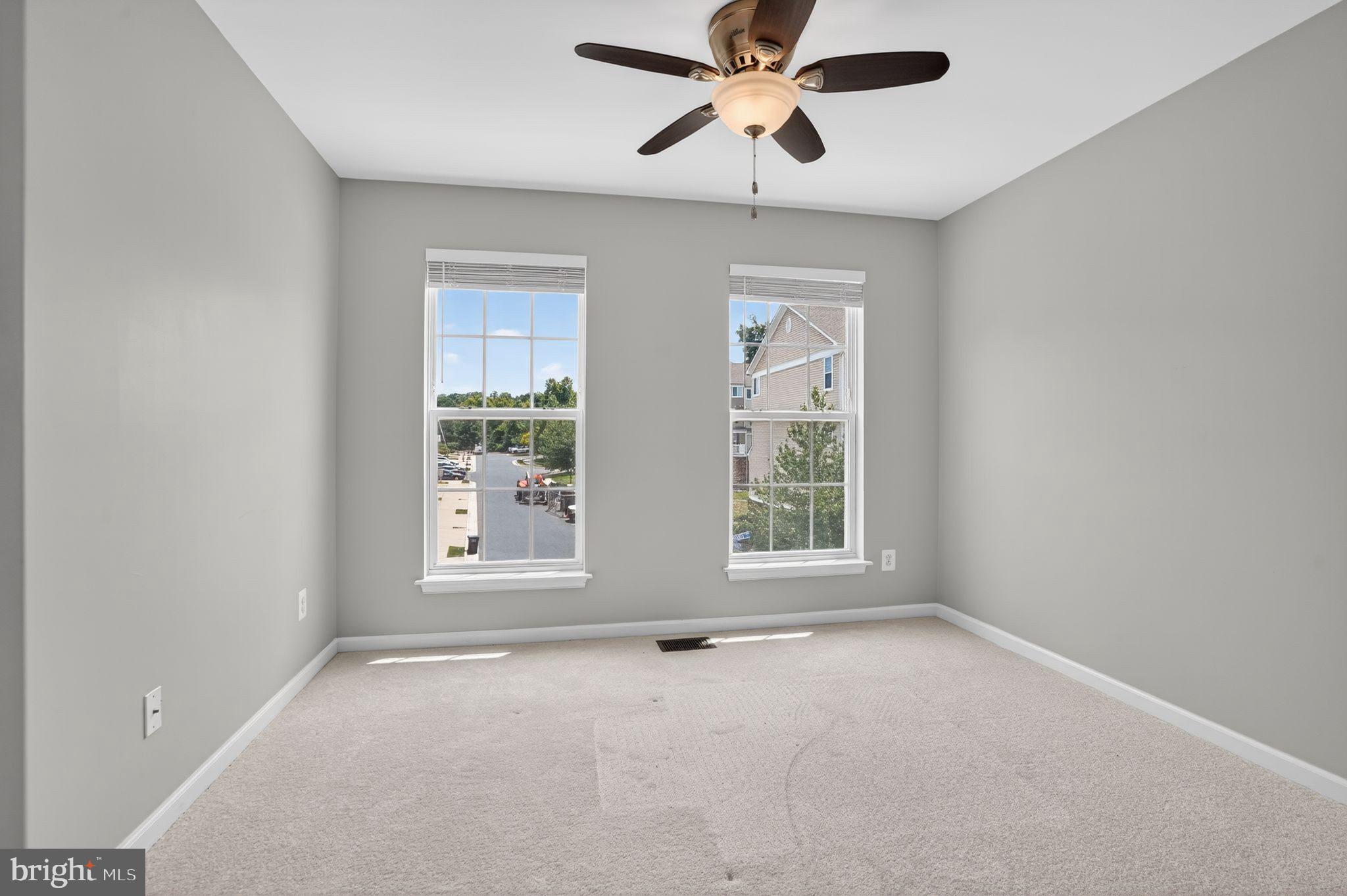 CASCADES PLACE CONDOMINIUM - Residential