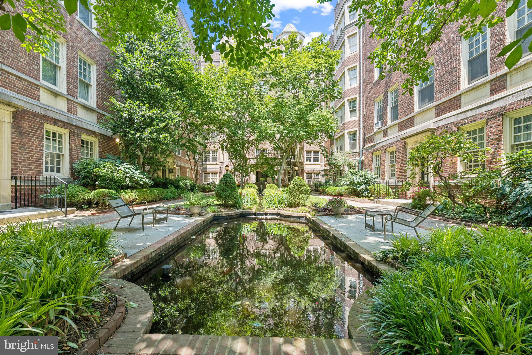 UNIVERSITY CITY - Residential