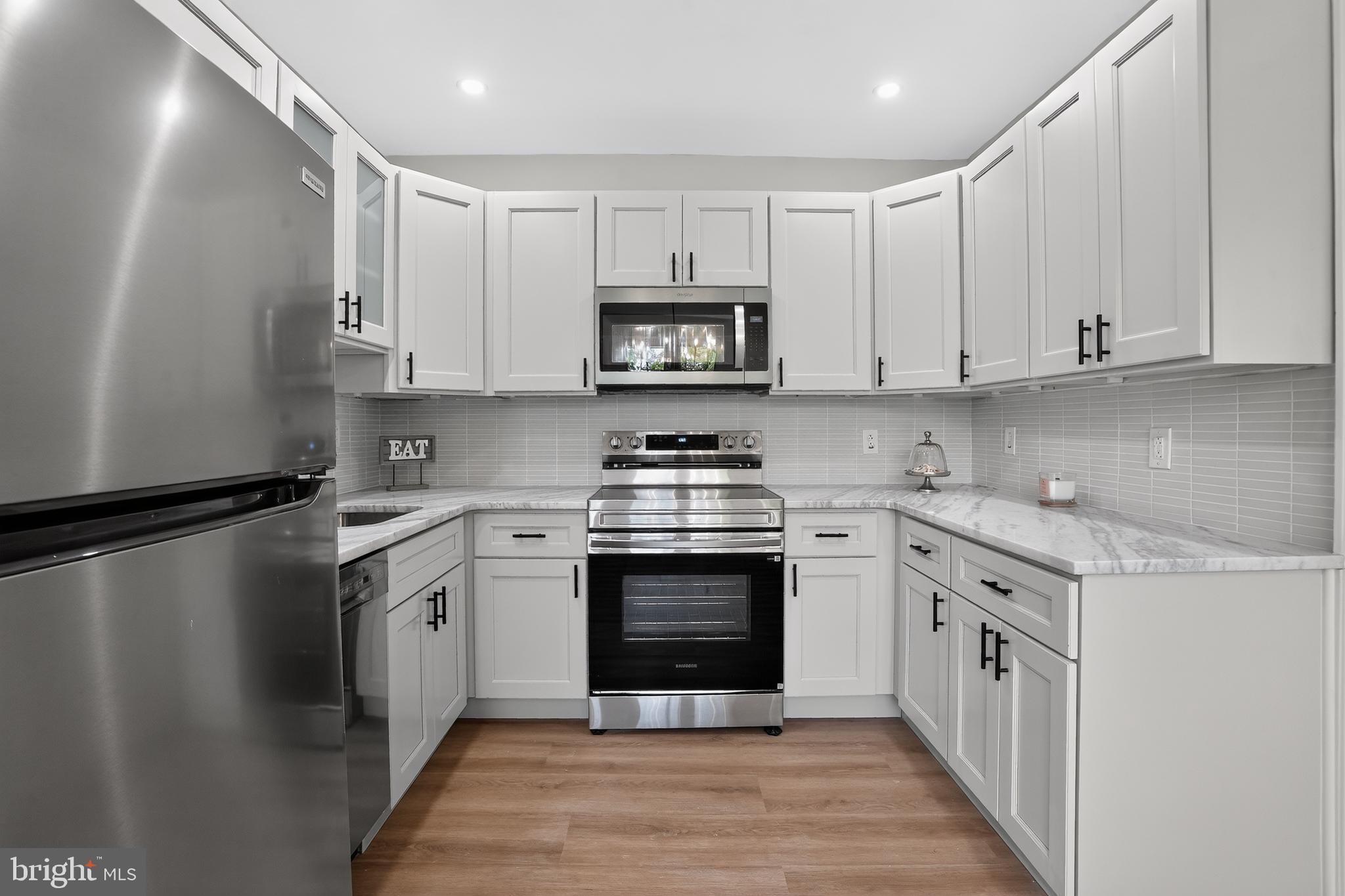 UNIVERSITY CITY - Residential