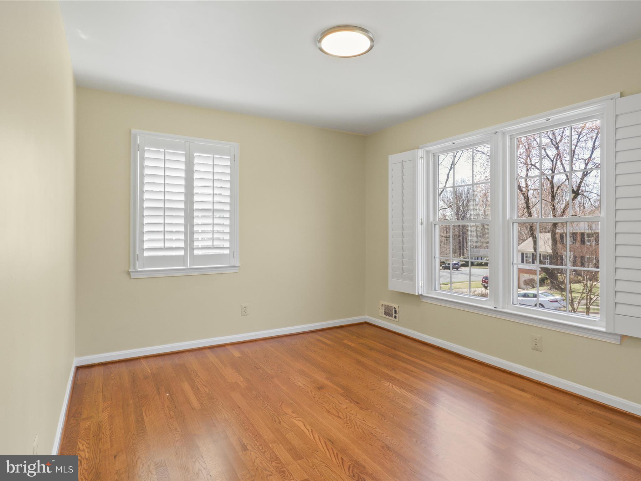 CHAPEL SQUARE - Residential