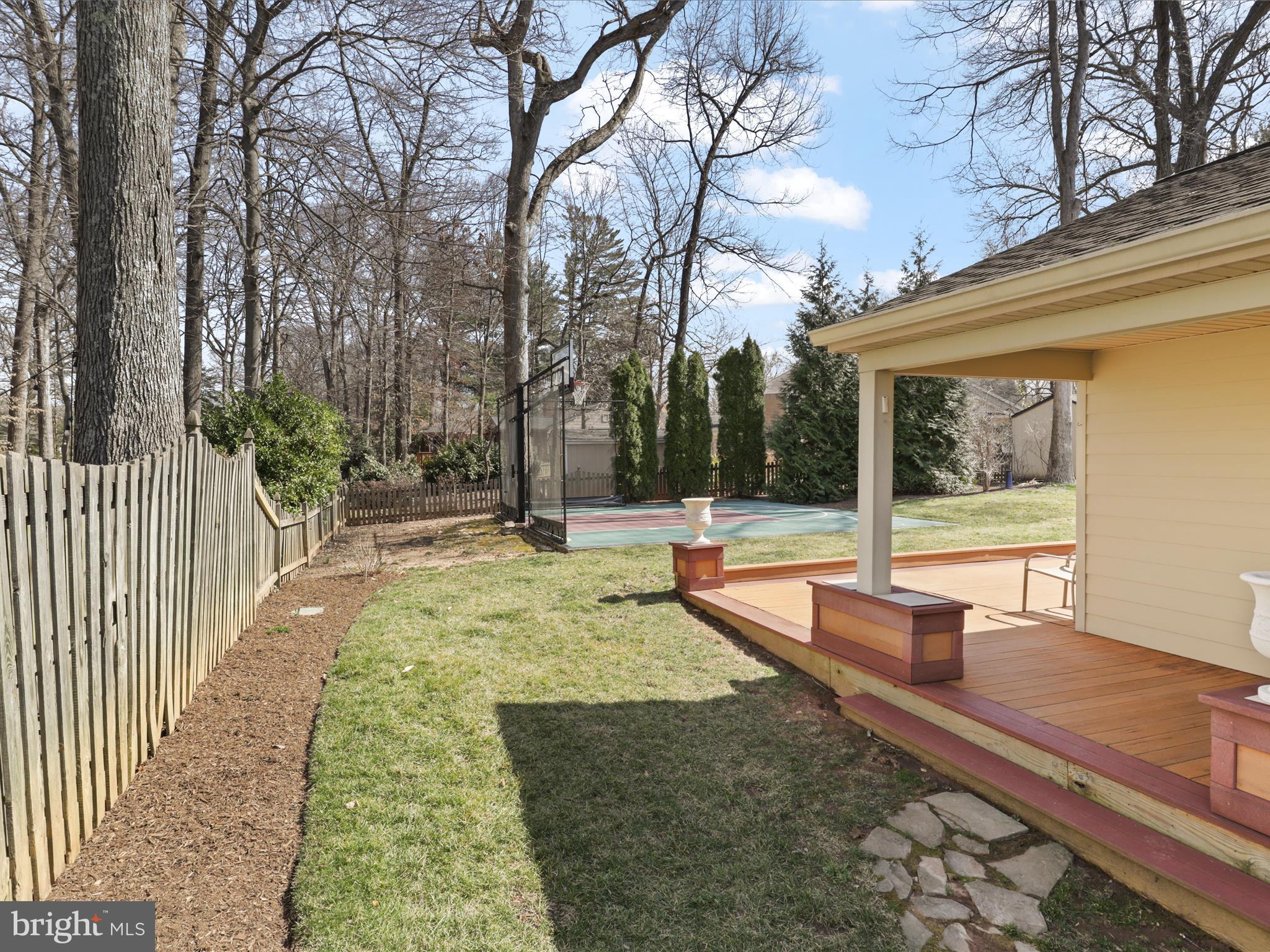 CHAPEL SQUARE - Residential