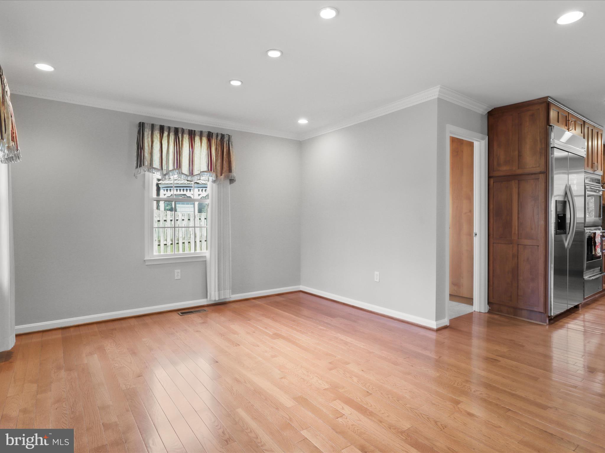 CHAPEL SQUARE - Residential