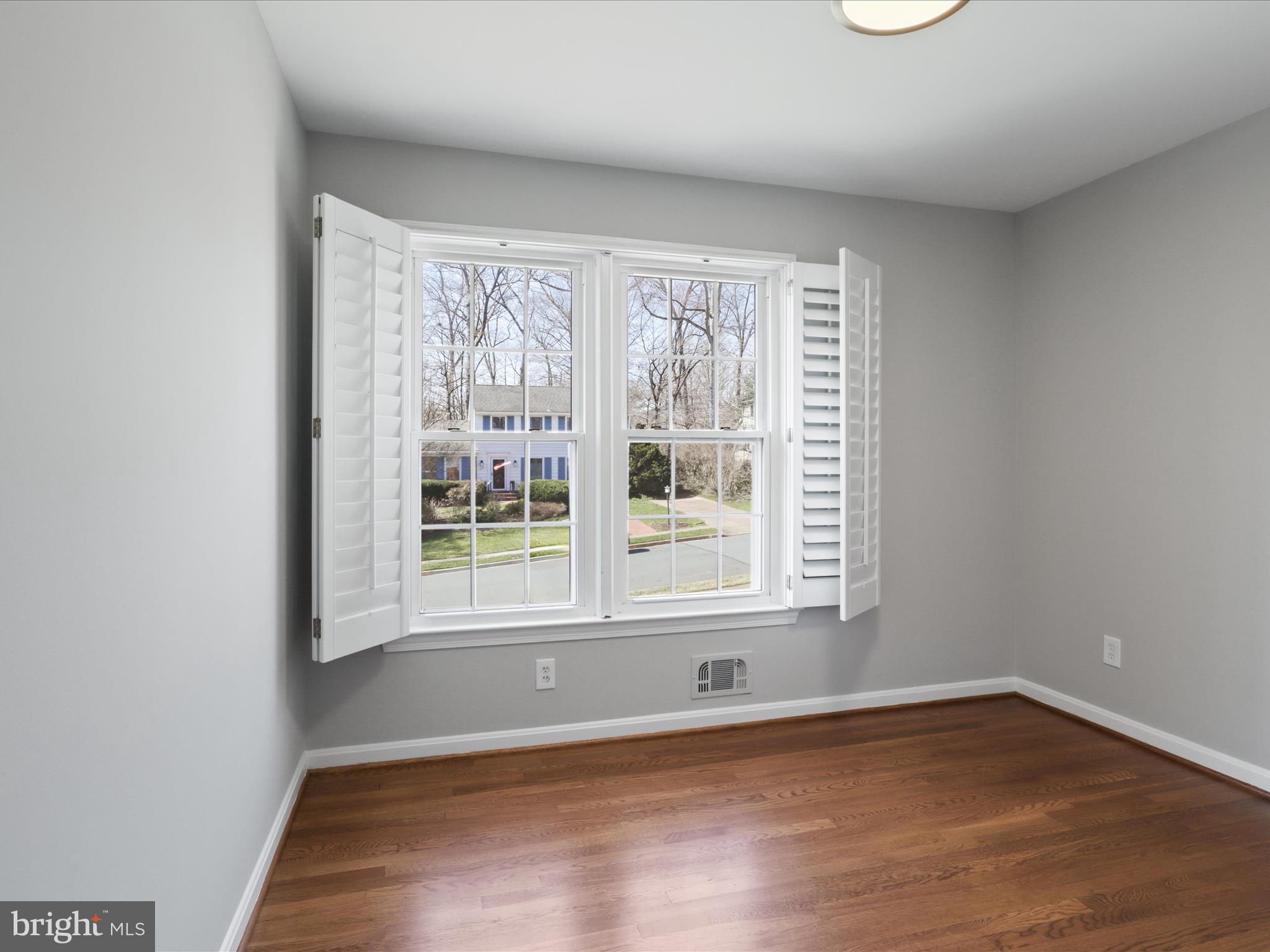 CHAPEL SQUARE - Residential