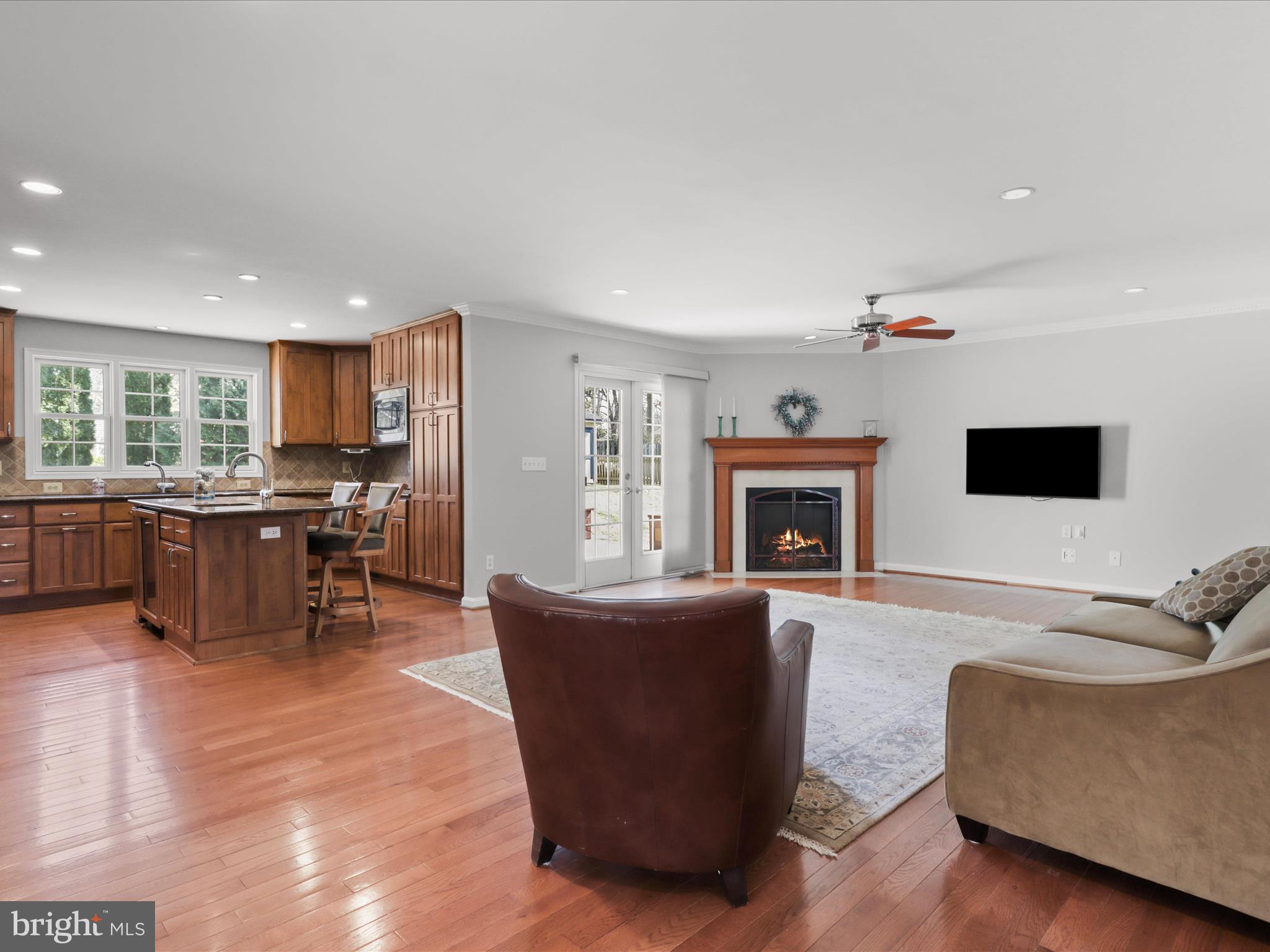 CHAPEL SQUARE - Residential