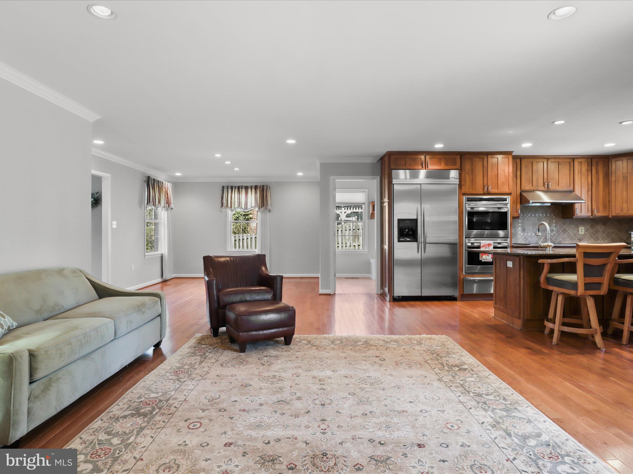 CHAPEL SQUARE - Residential