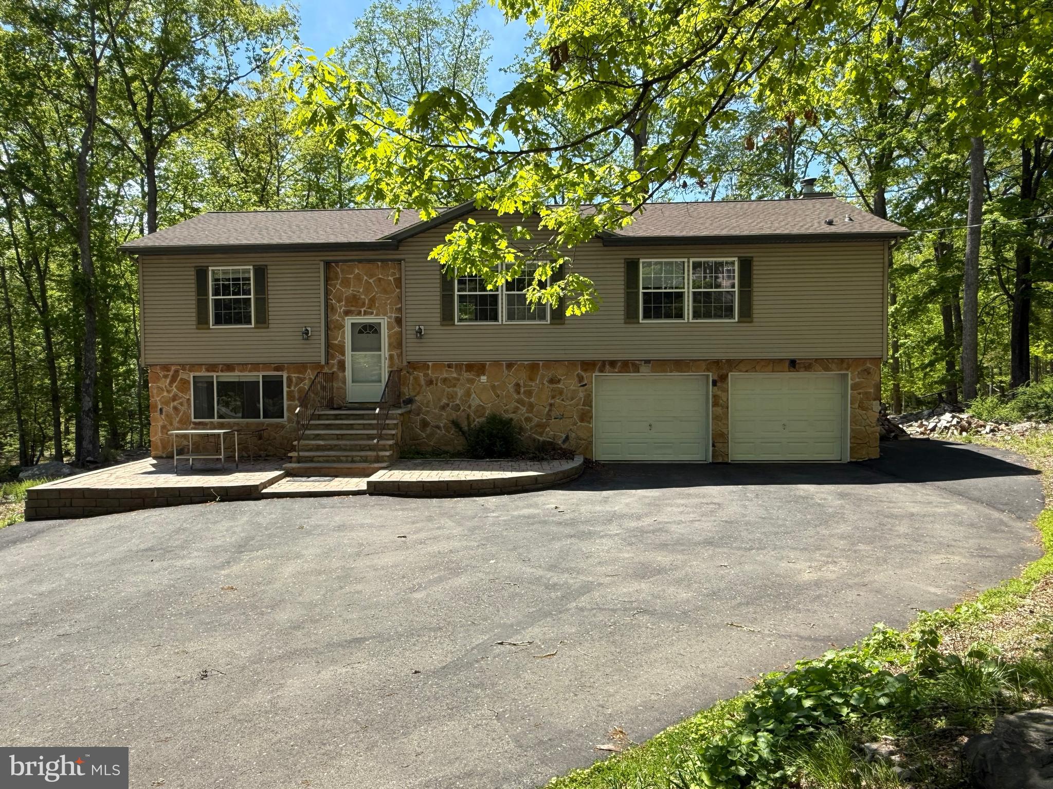 SAW CREEK ESTATES - Residential