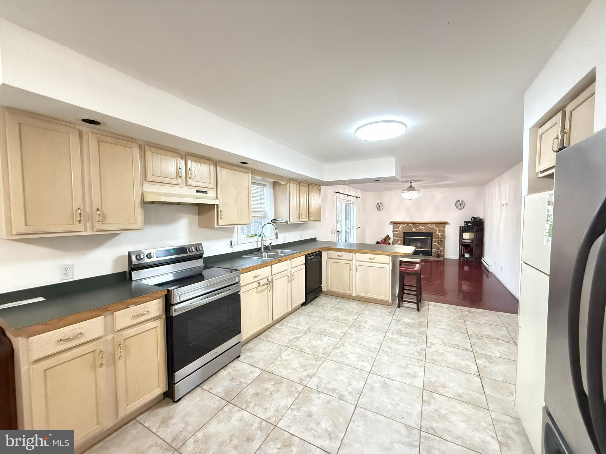 SAW CREEK ESTATES - Residential