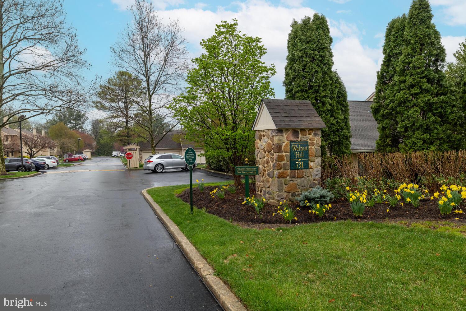 WALNUT HILL - Residential