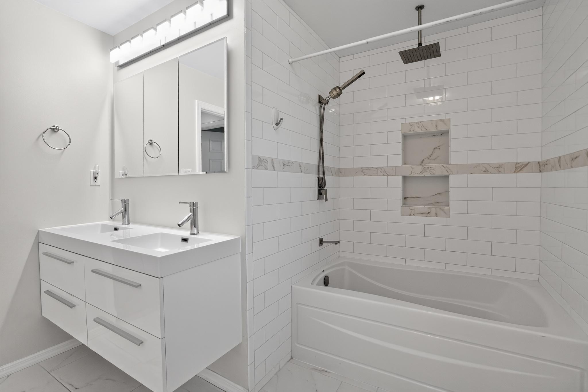 CAPE ST CLAIRE - Residential