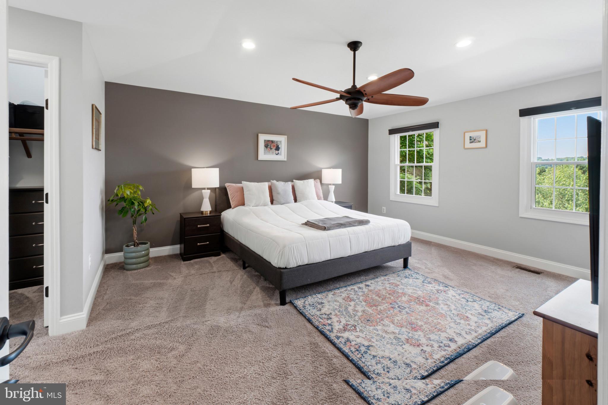 BROOKVIEW FARMS - Residential