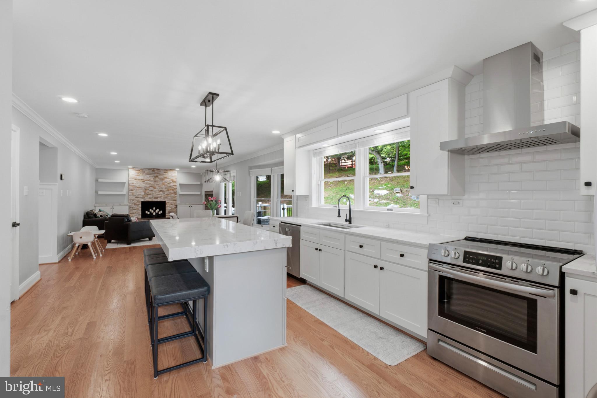 BROOKVIEW FARMS - Residential