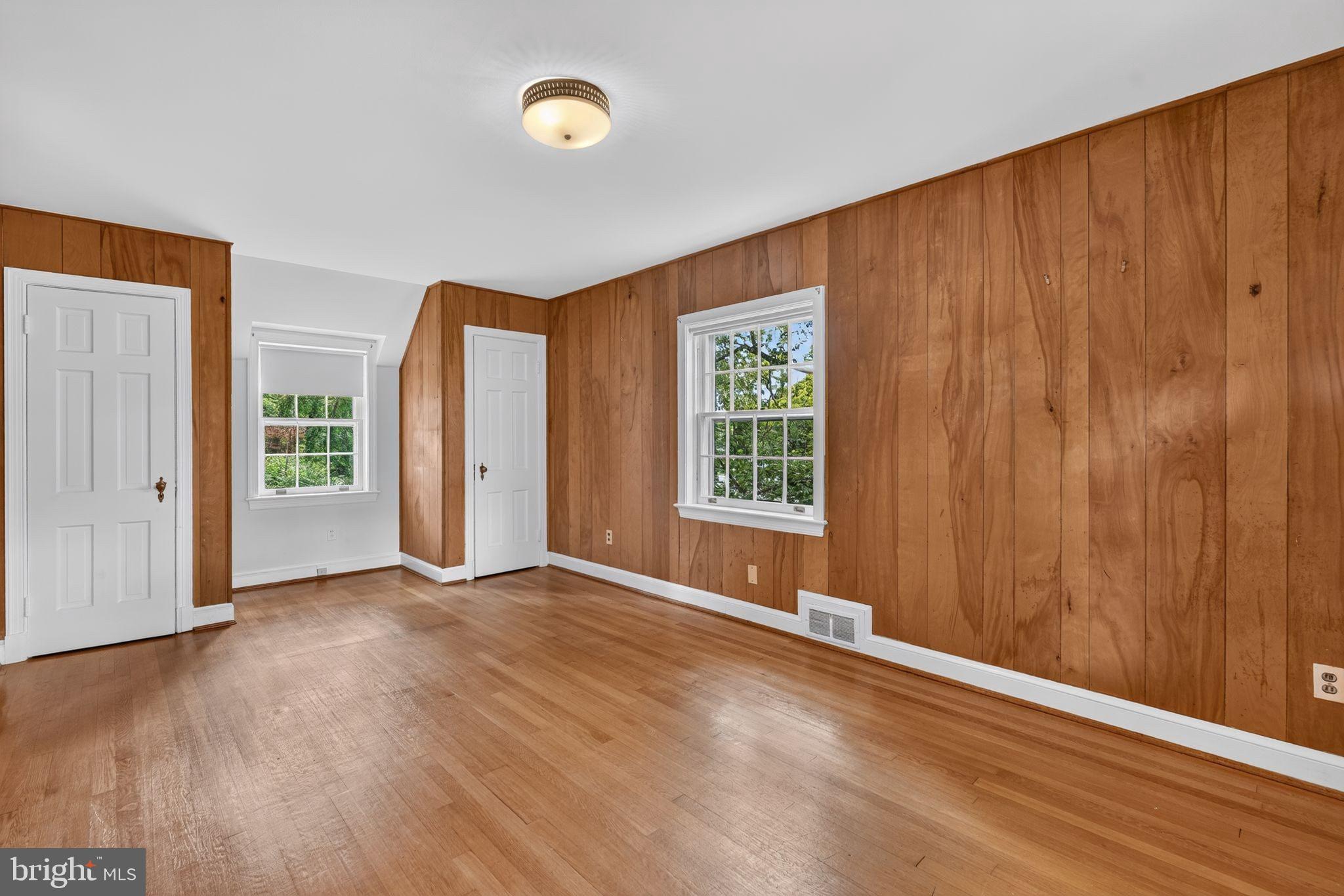 BRADLEY WOODS - Residential