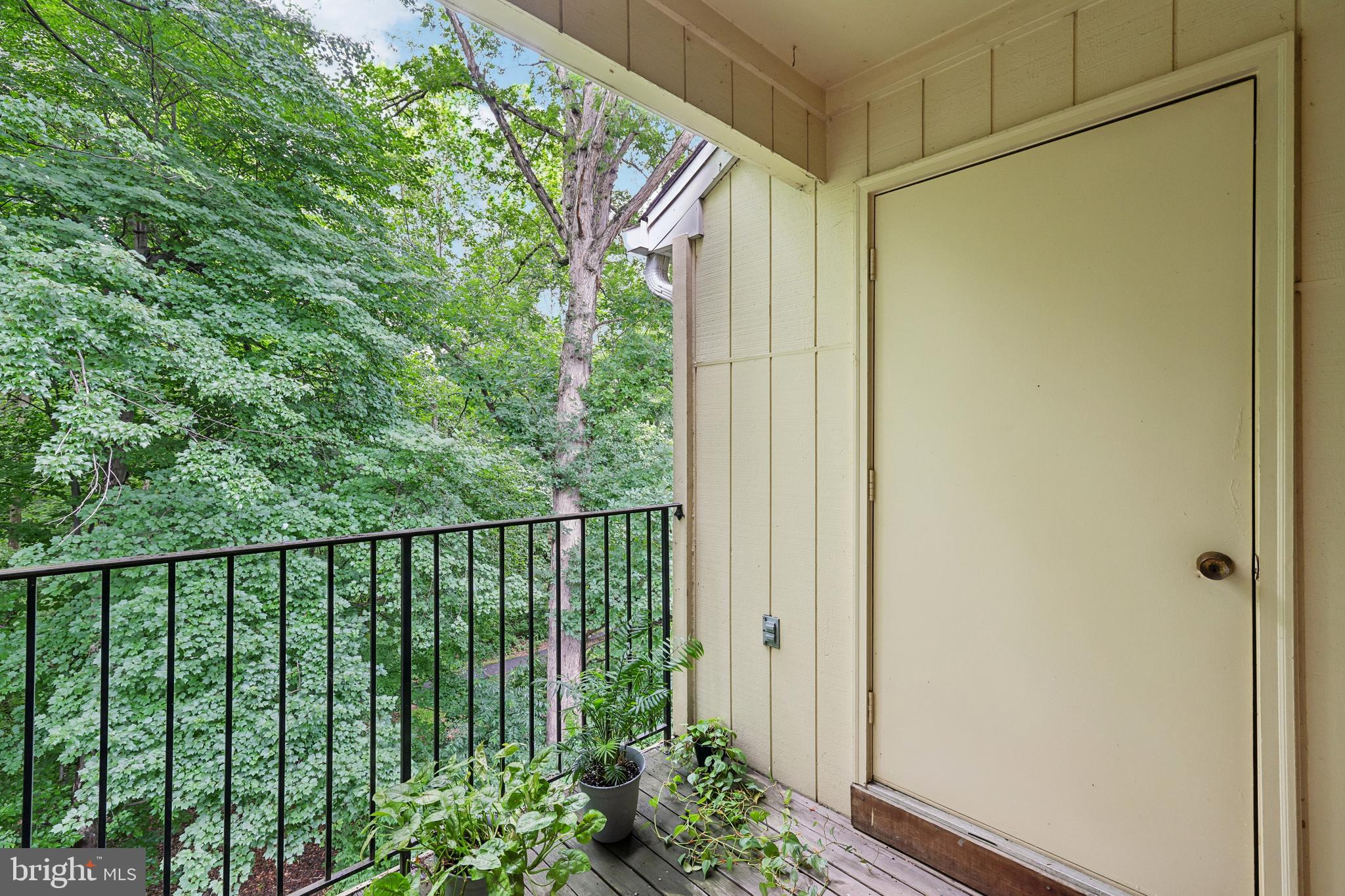 LAKEVIEW - Residential