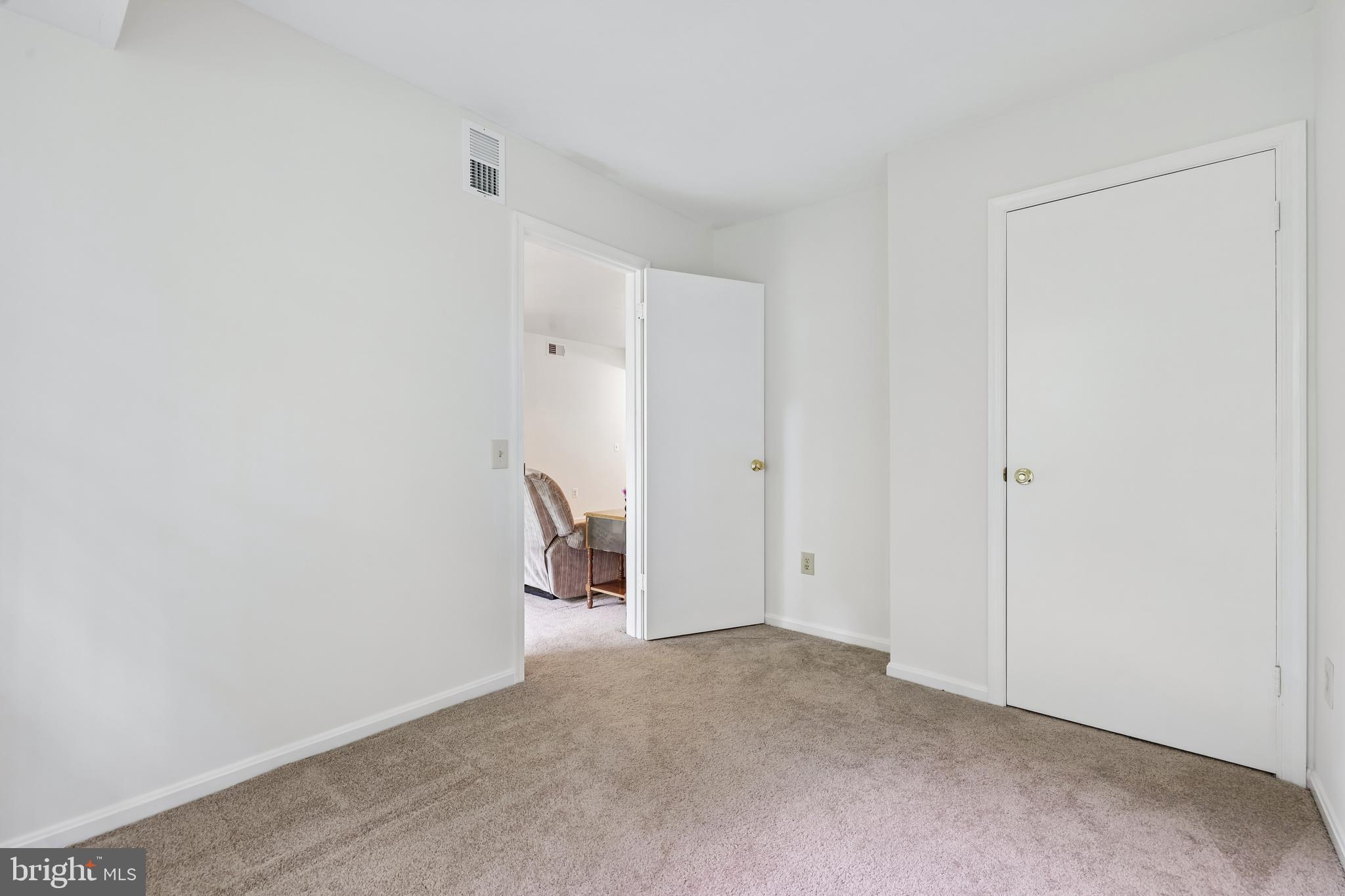 LAKEVIEW - Residential