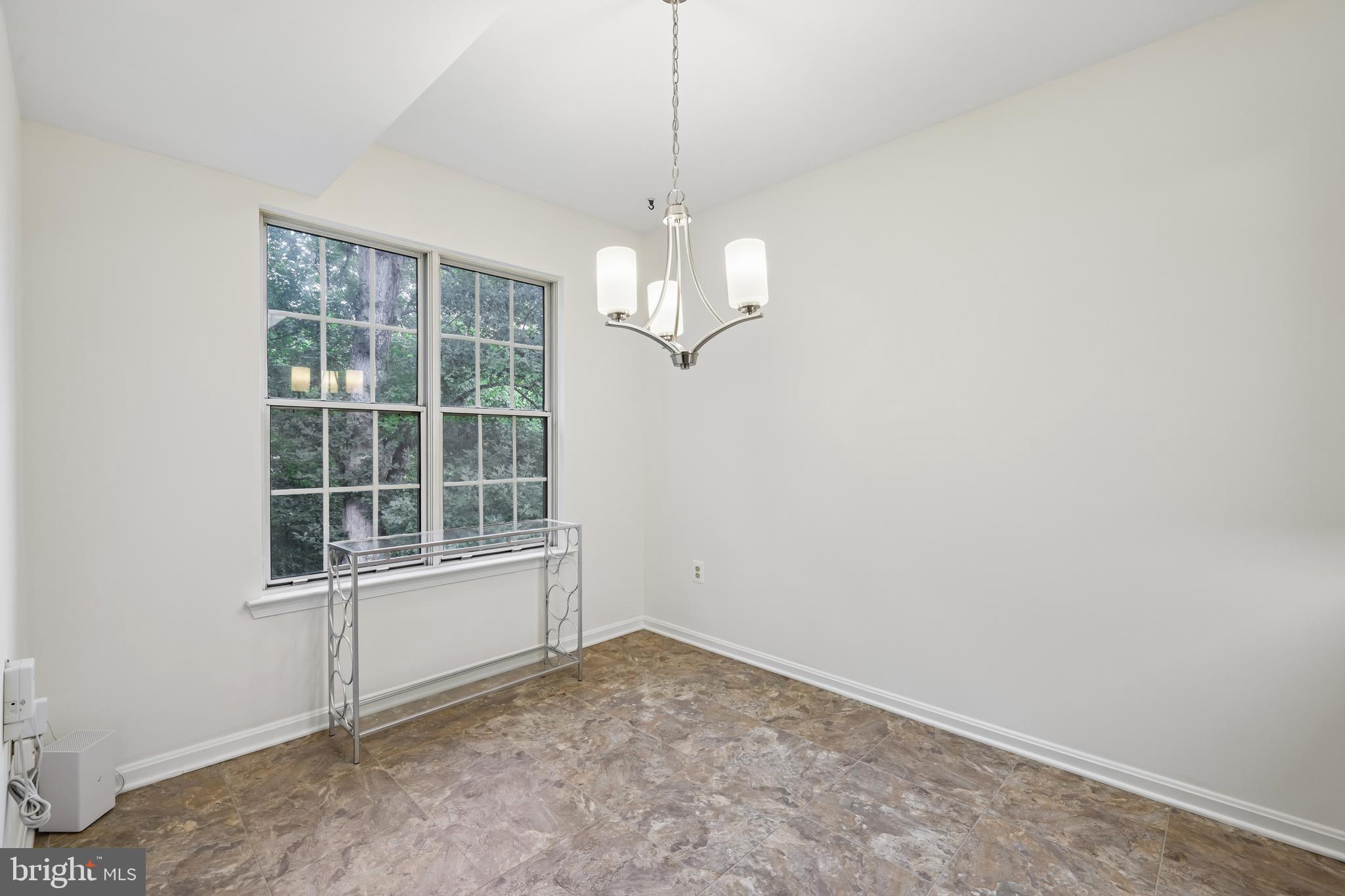 LAKEVIEW - Residential